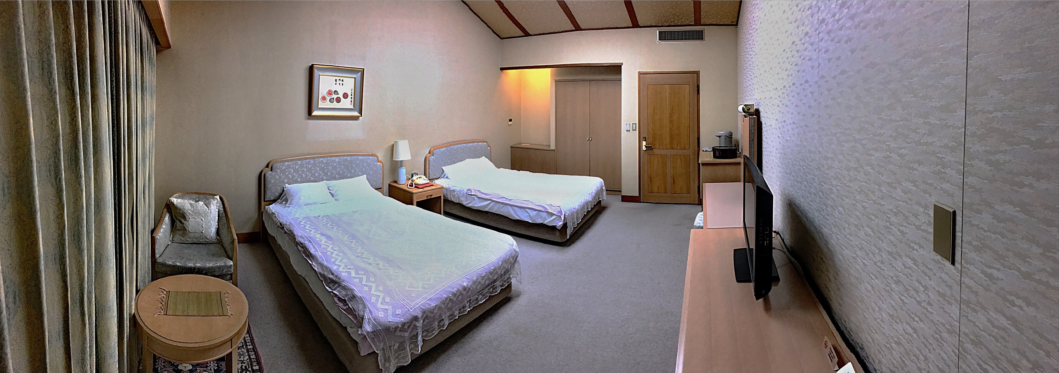 2樓215號房 西式雙床房