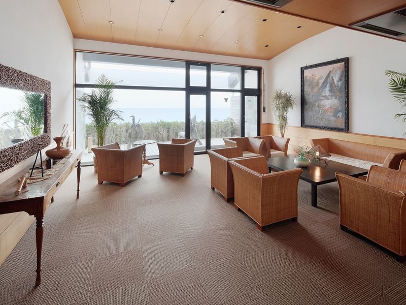 Top floor lounge