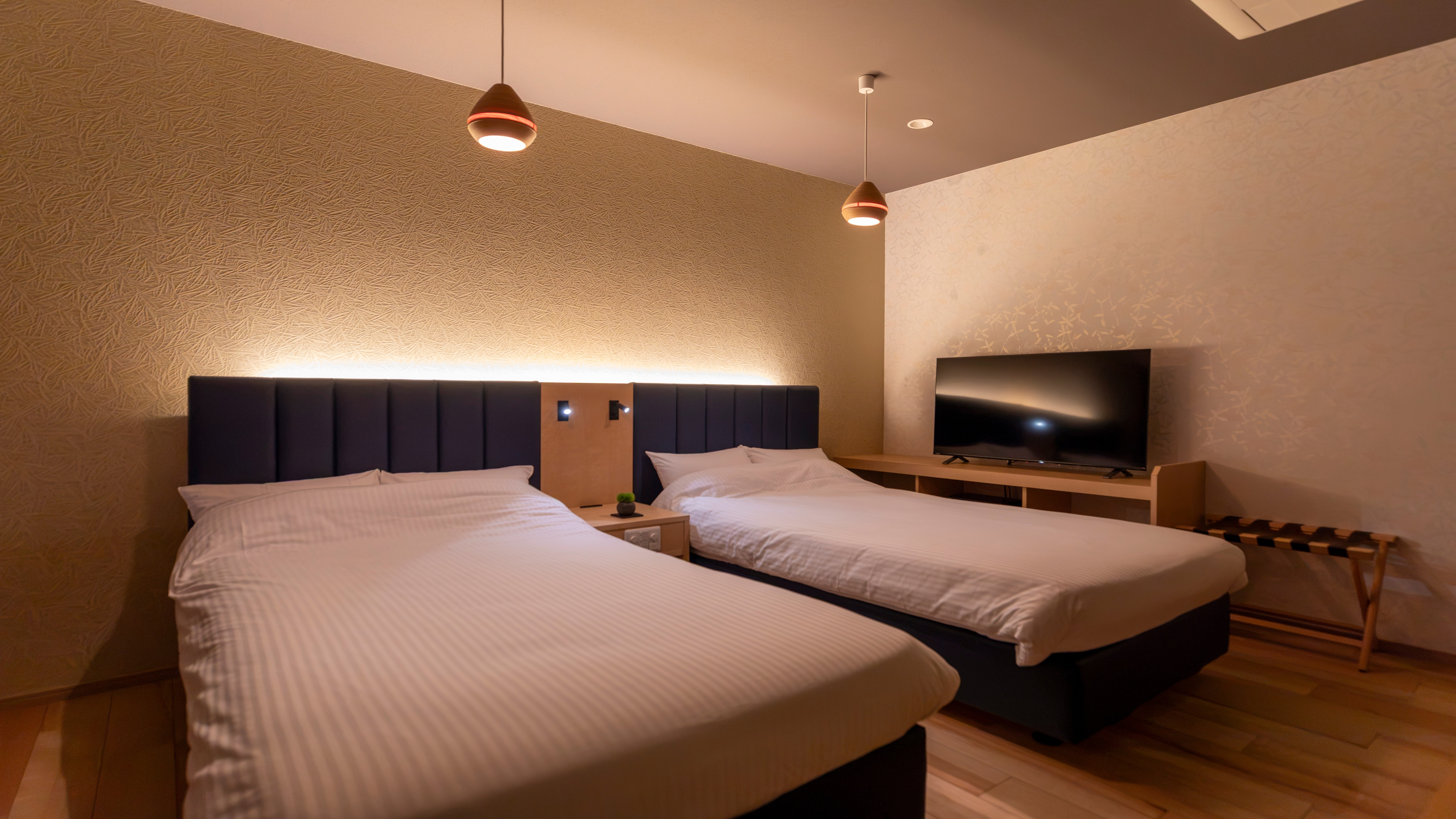 [Suite Room 2nd Floor - L] Japanese/Western Style Twin Bedroom - 32㎡