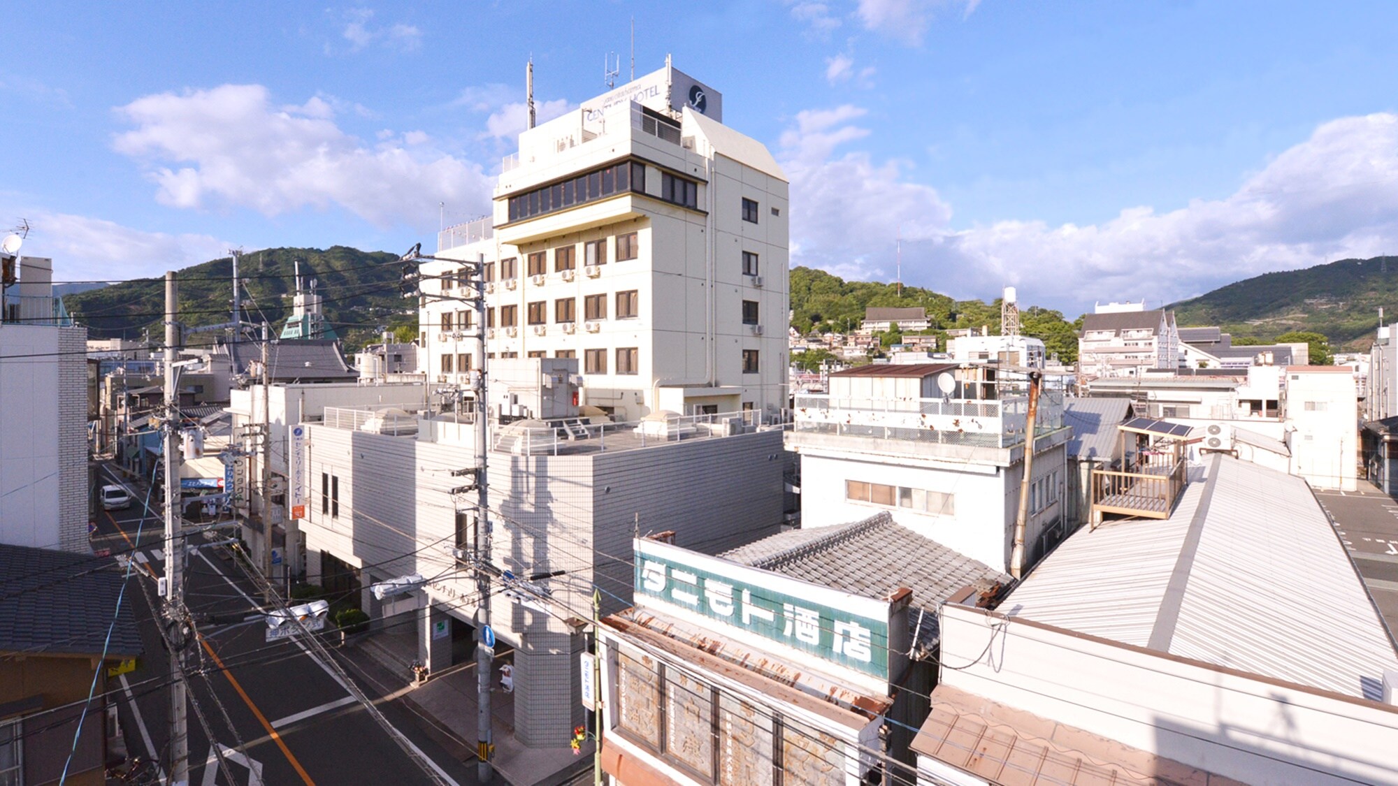 *The western gateway to Shikoku, connecting Kyushu and Shikoku. Fresh seafood from the largest fish market in Shikoku is very popular!