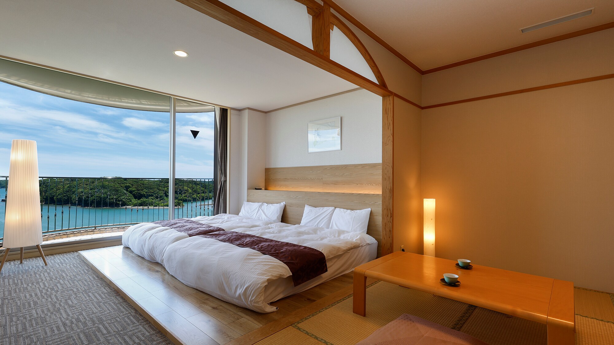 《Tầng cao nhất》■Phòng đôi Hollywood có tầm nhìn ngoạn mục■Bên bờ biển + 6 chiếu tatami (không hút thuốc)