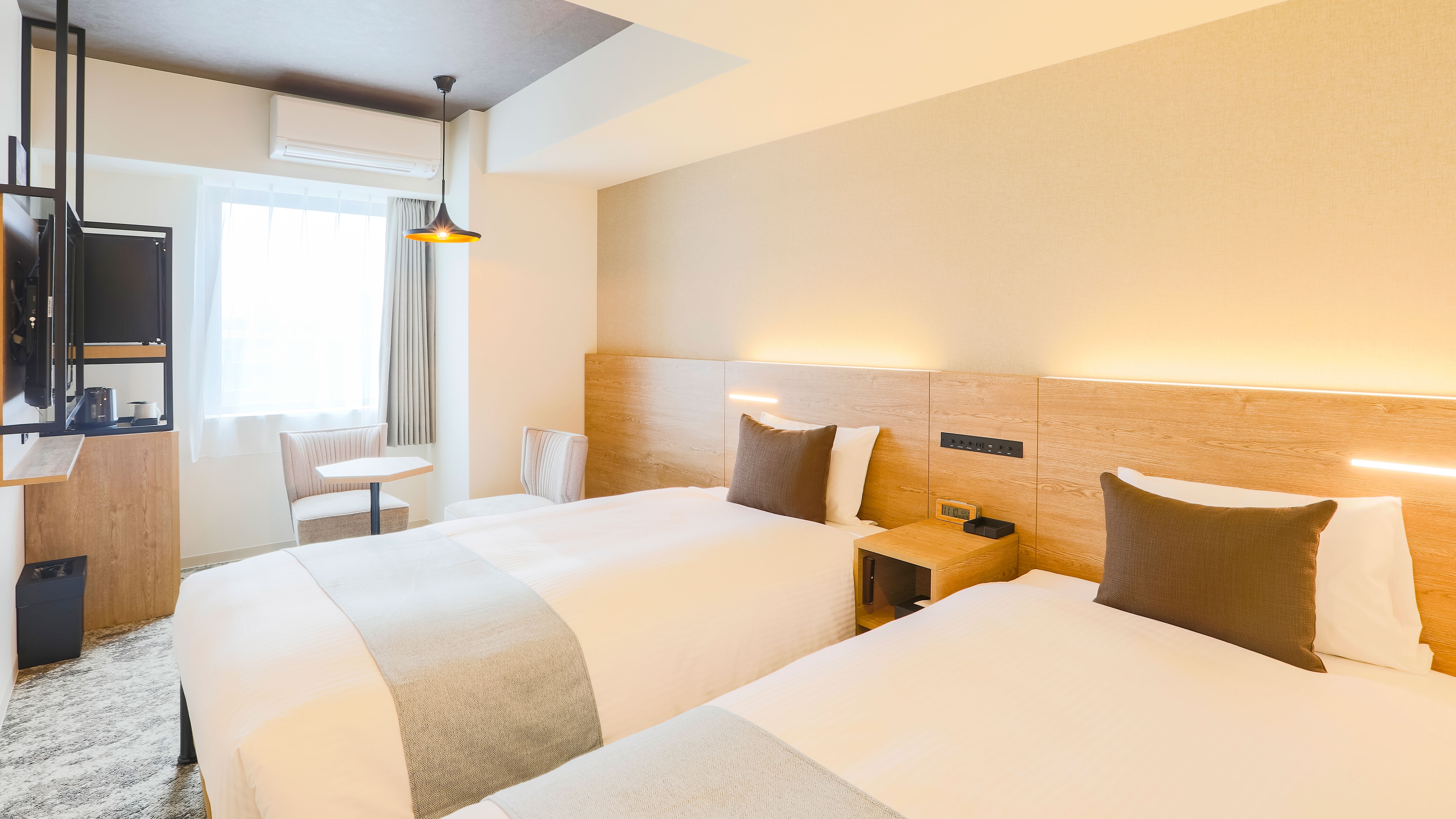 Moderate Twin Room [Non-smoking ◇ Separate bath and toilet]