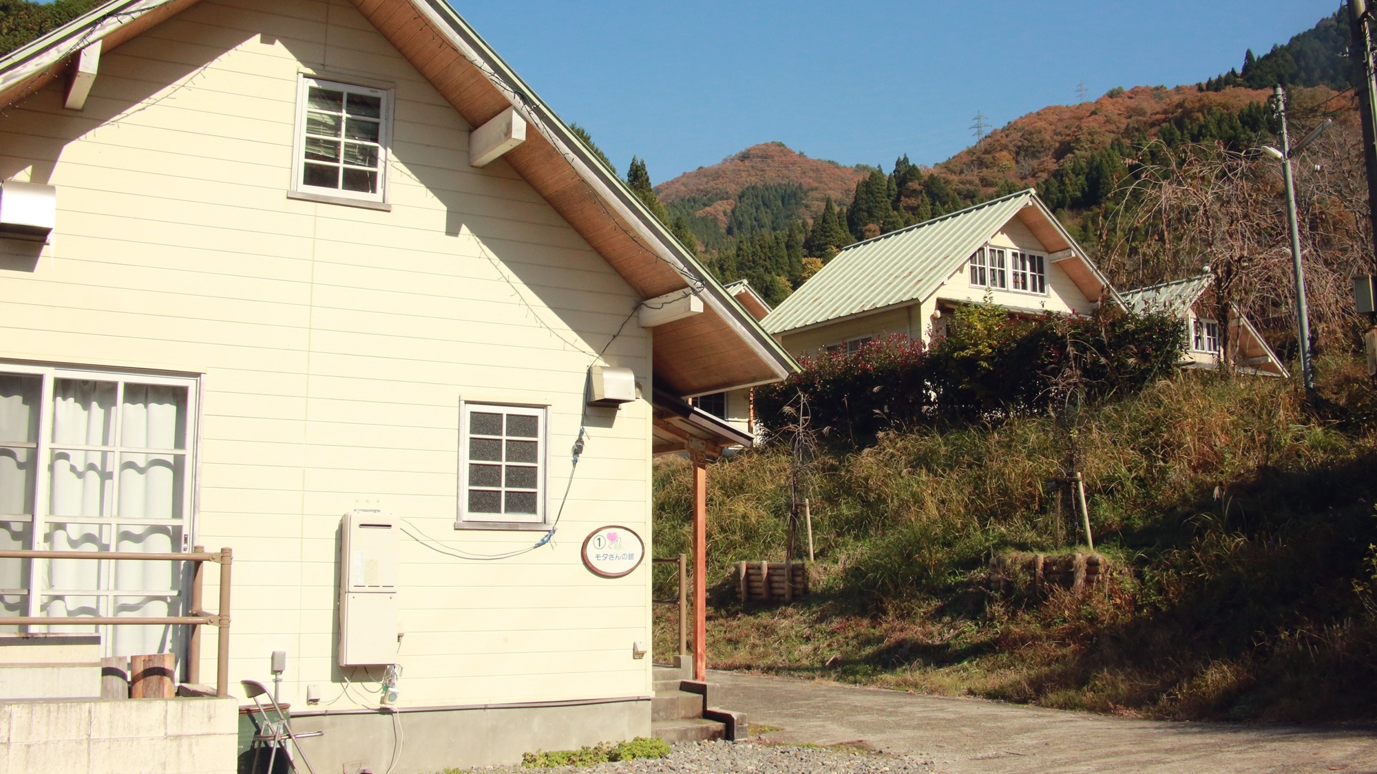 * [Bungalow appearance] Comfortable with bath, toilet, kitchen, microwave oven, air conditioner, and futon ♪