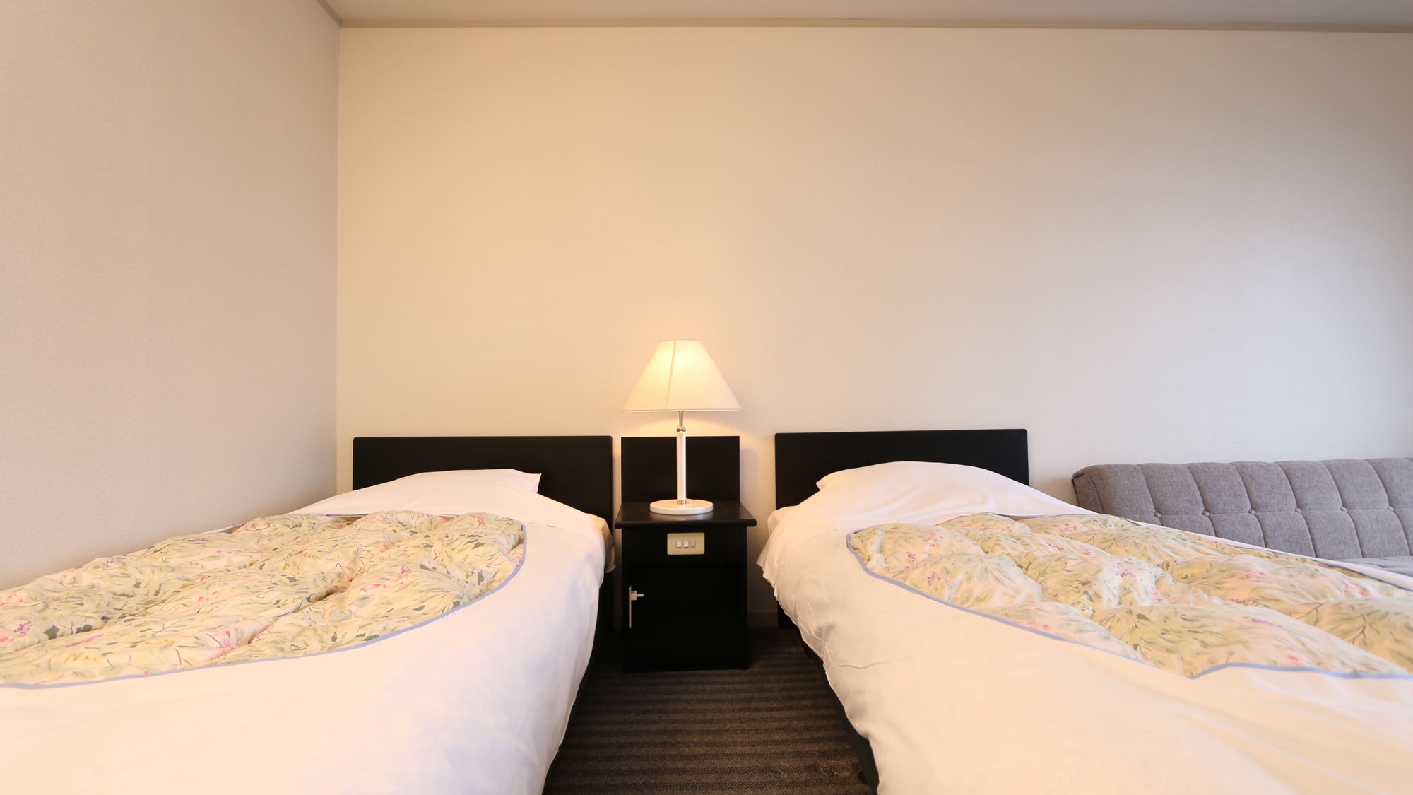 This room is recommended for couples or married couples.