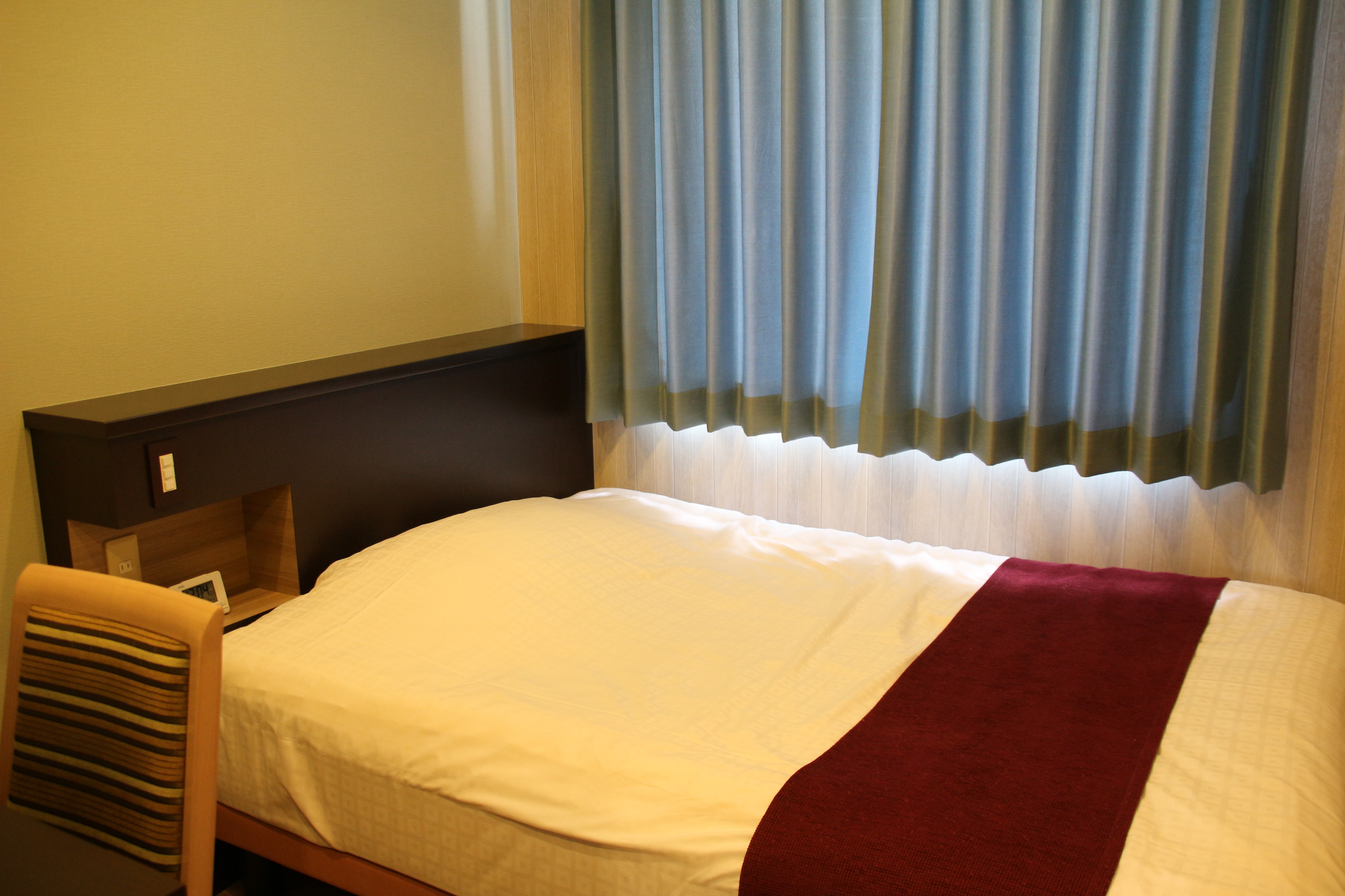 Kamar Standar Ganda