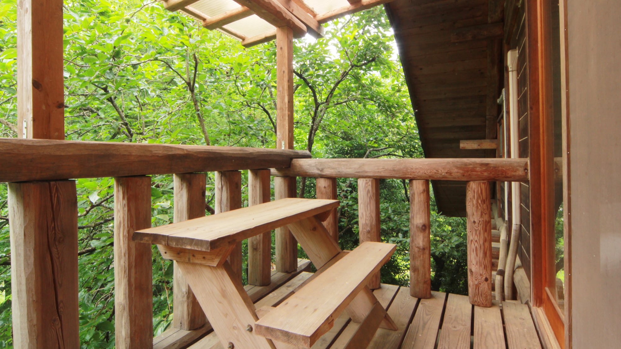 #Twin_Relax on the terrace surrounded by nature♪