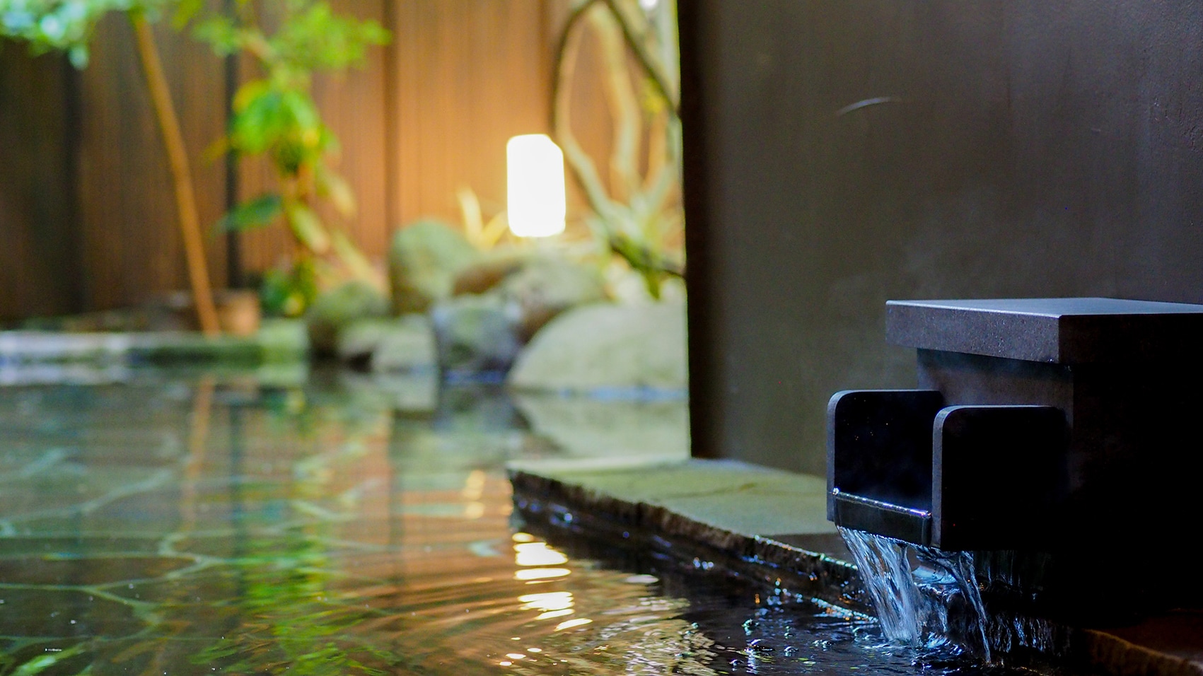 Open-air bath "Yukihana"