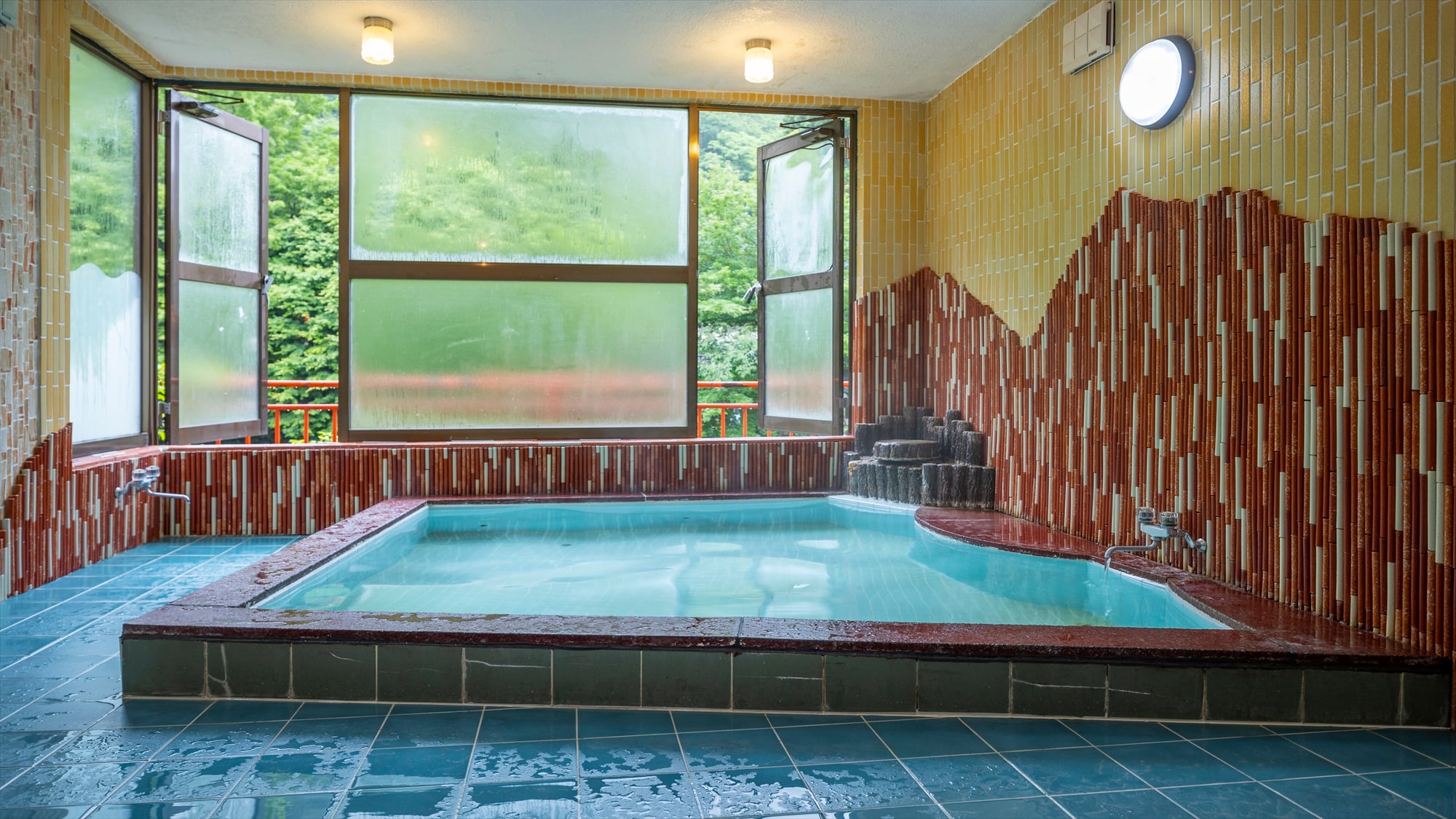 Large hot spring bath (men's bath)