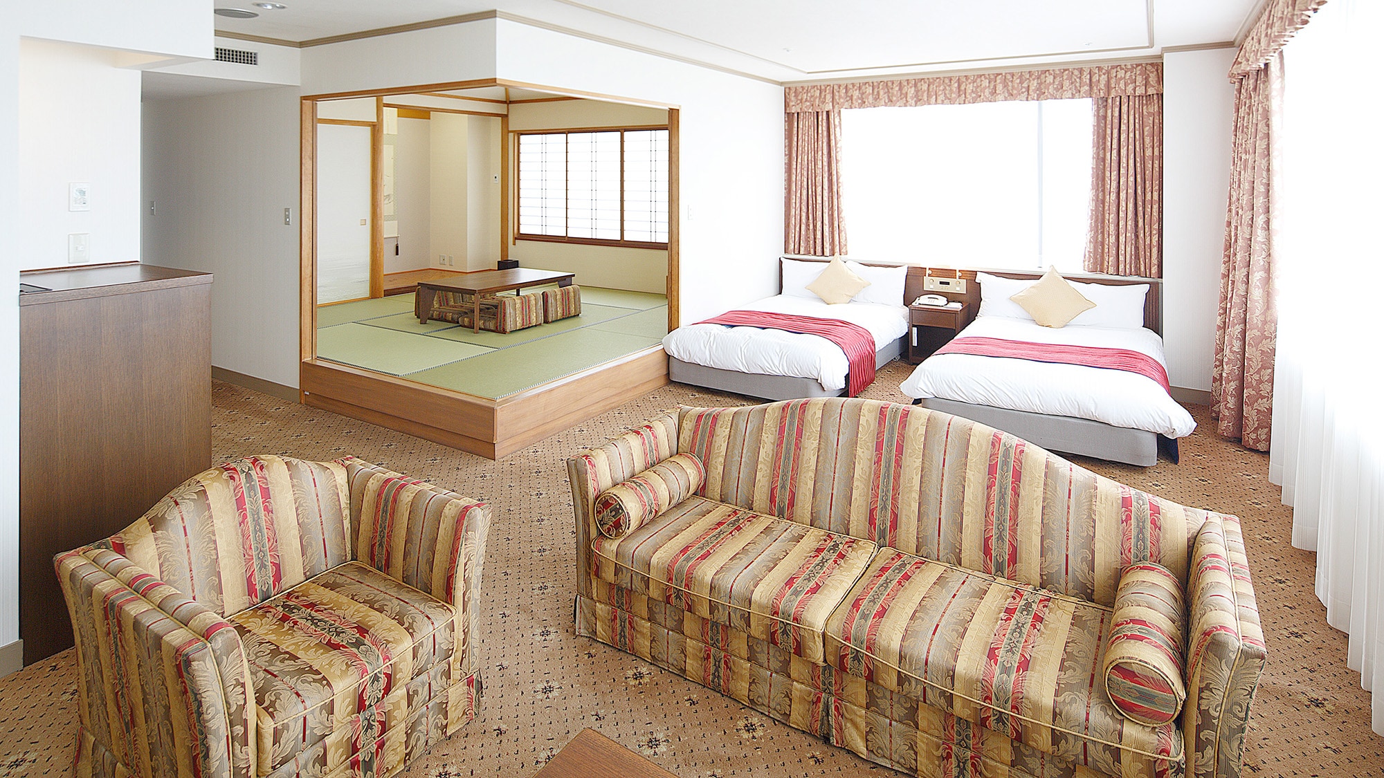 Classic Junior Suite (image)