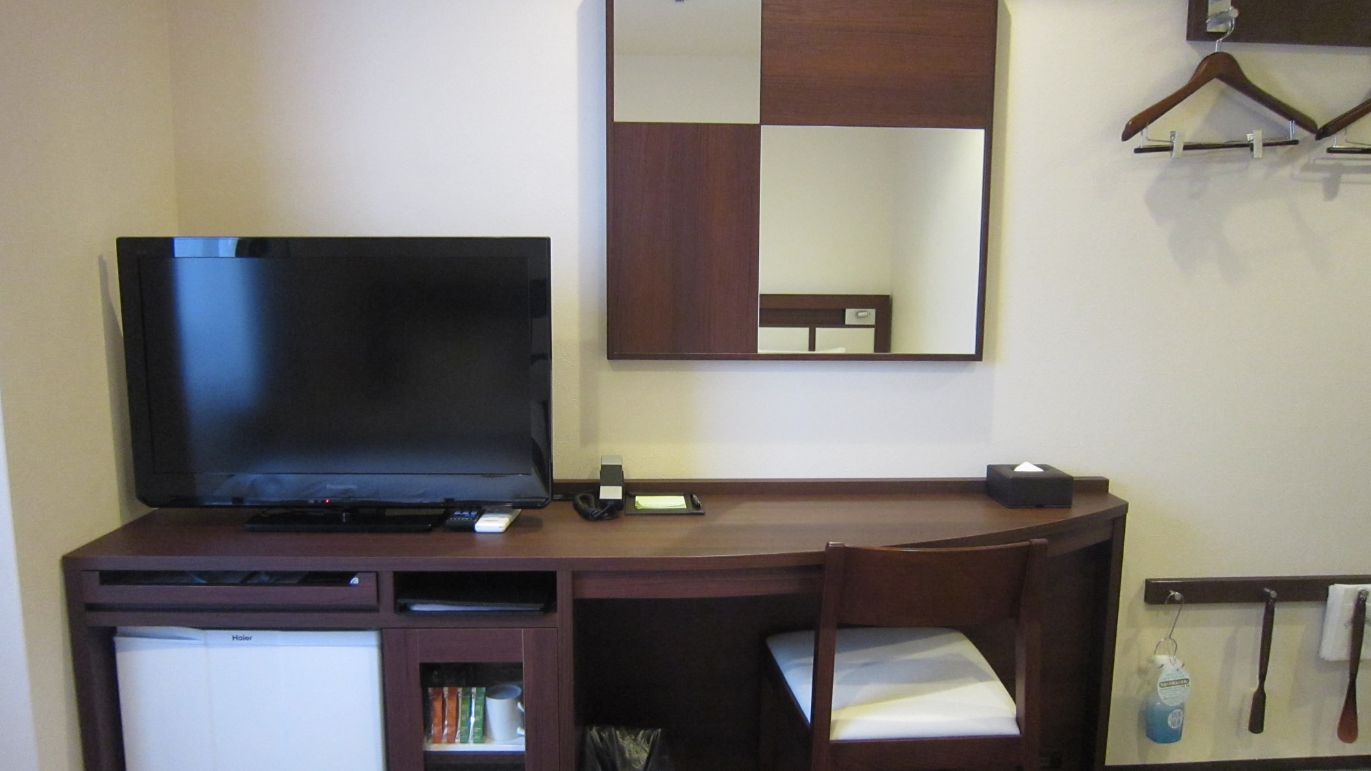 An example of a guest room