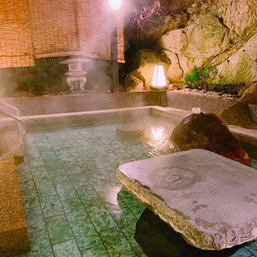 Men's open-air bath
