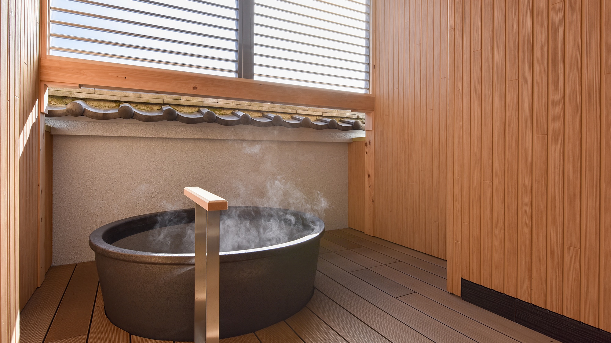 *[Momiji] 2021.12 Renewal room. 10 tatami mats/with open-air bath *The bath is real hot water.