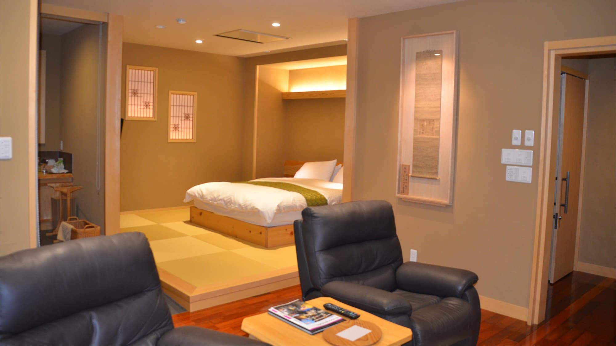Special Western-style room with open-air bath [Ichicha no Ma]