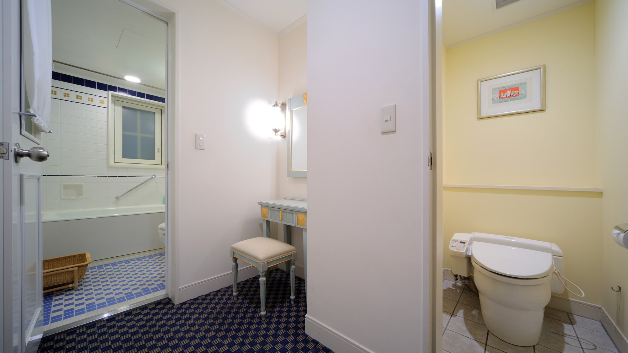 ★Powder room (for Premier Corner Twin)