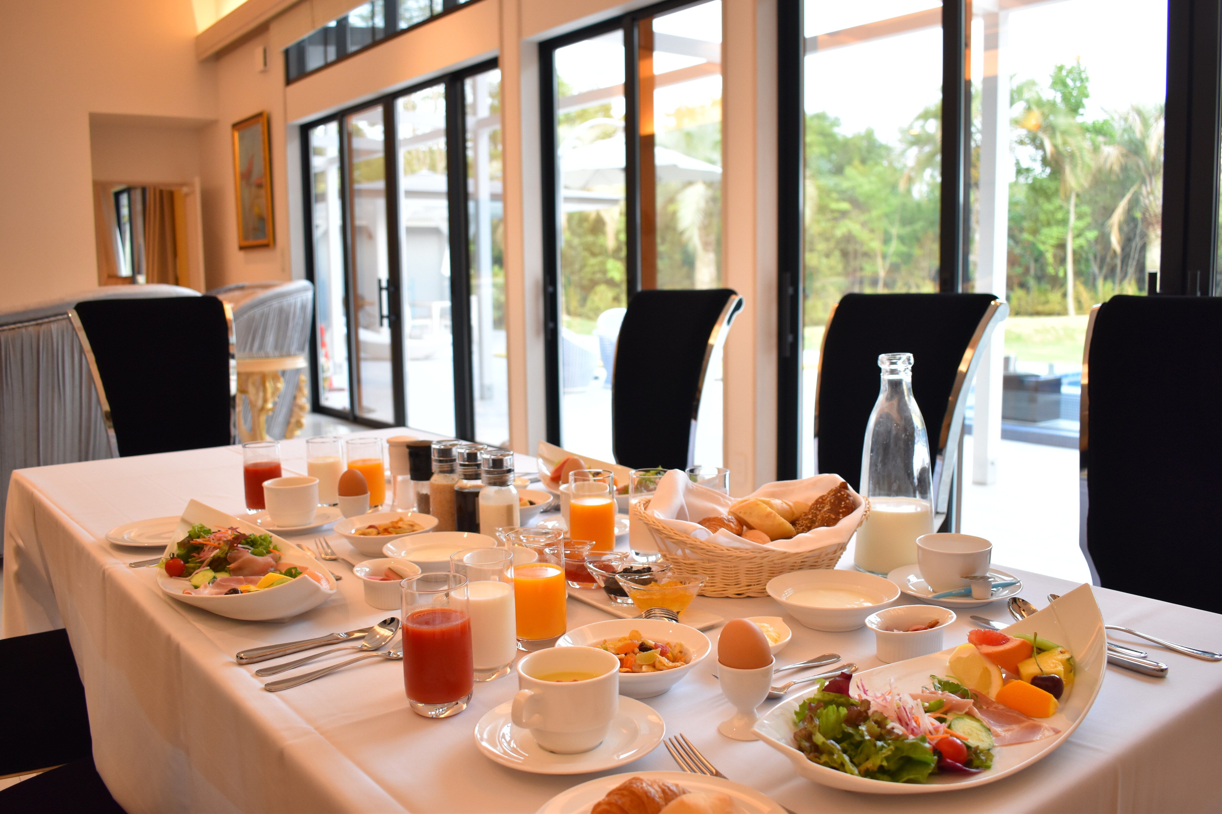 Royal Suite Breakfast Image