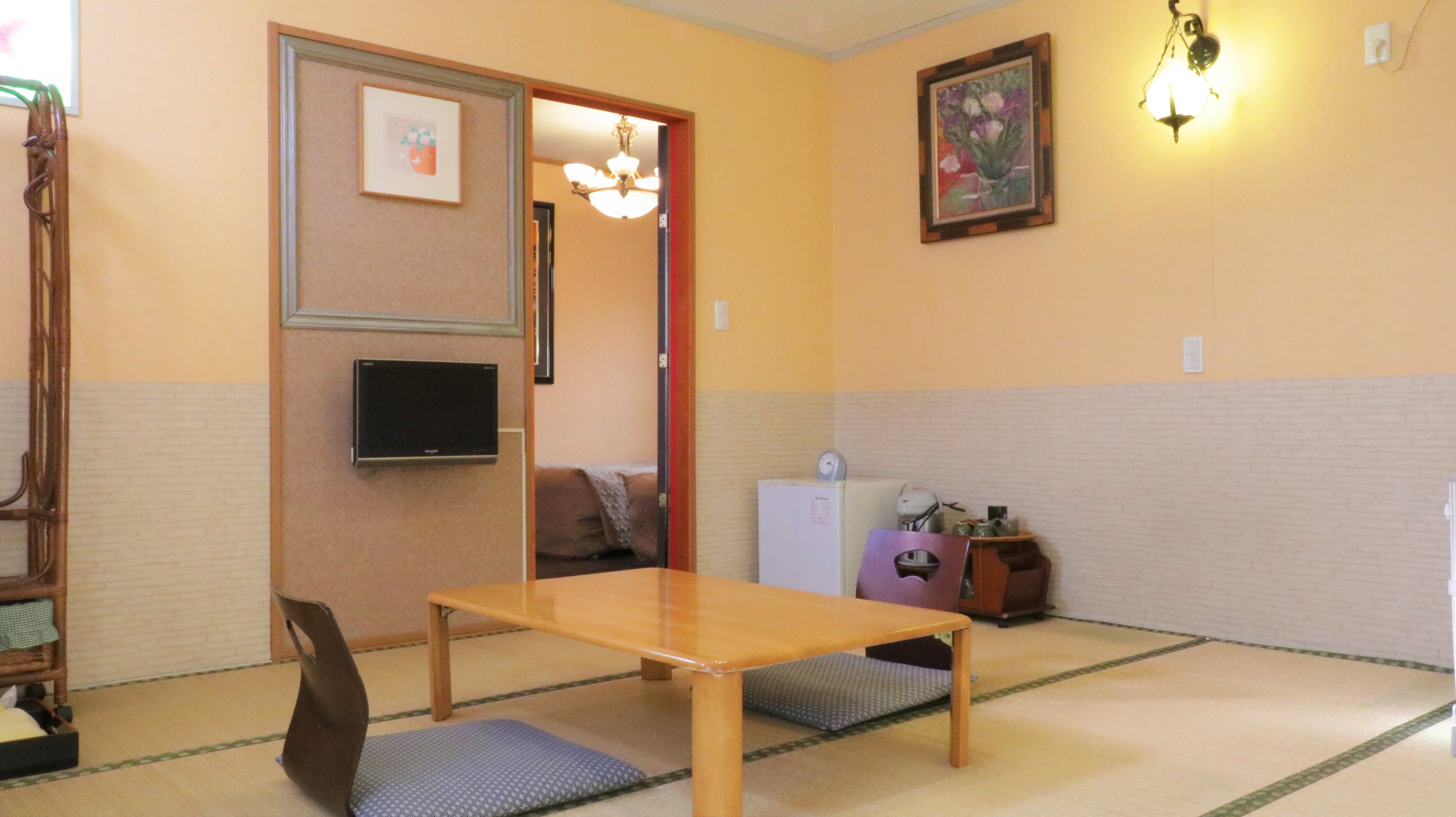 [Separate mountain lodge] Pet-friendly detached Japanese-Western style room
