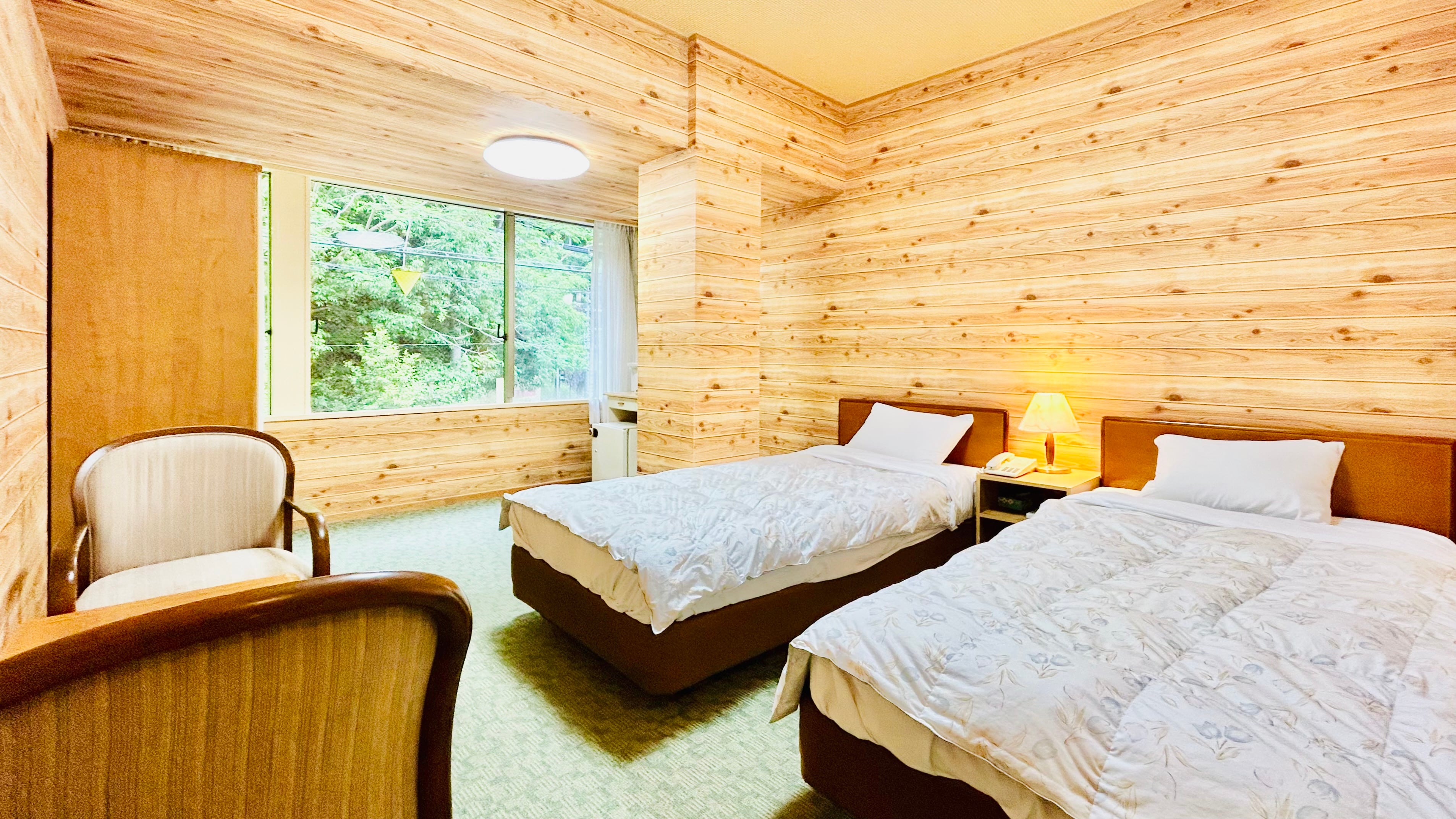 [Non-smoking] Twin room (mountain side)