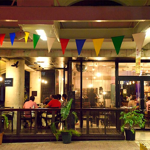 Front / Lobby "Player's Cafe"