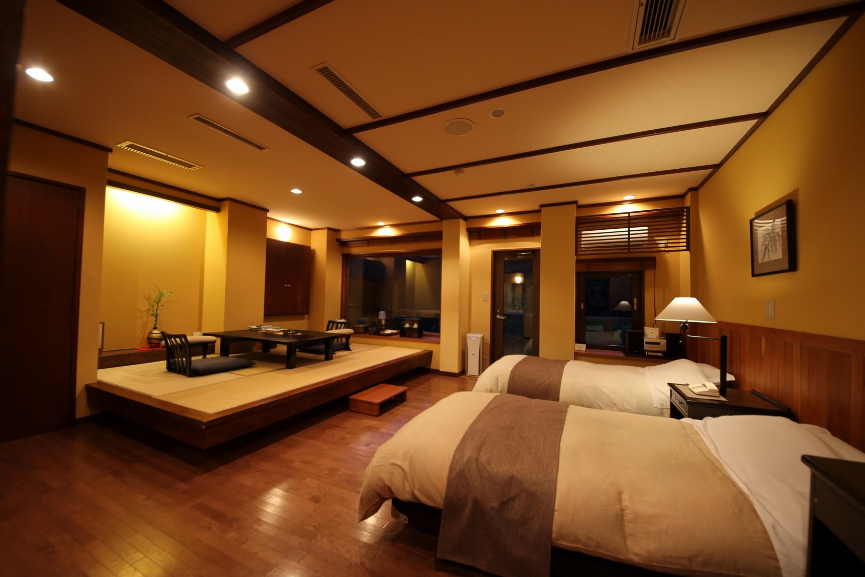 Modern Japanese-Western room "Fuji"