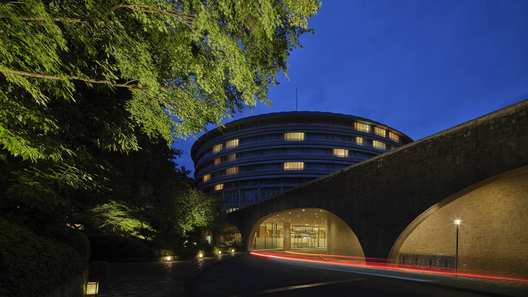 [Exterior] Night view