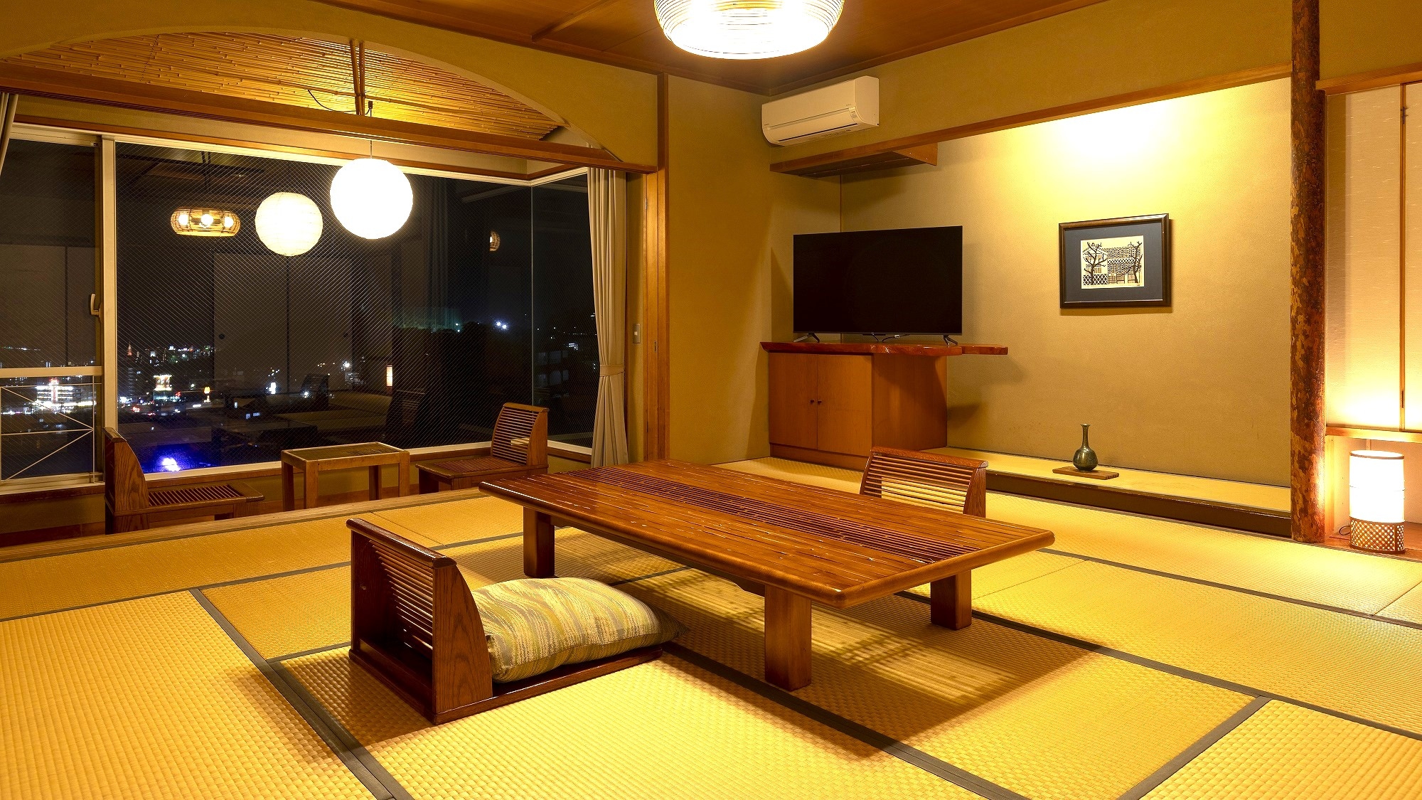 Japanese-style room with a nice view on the second floor