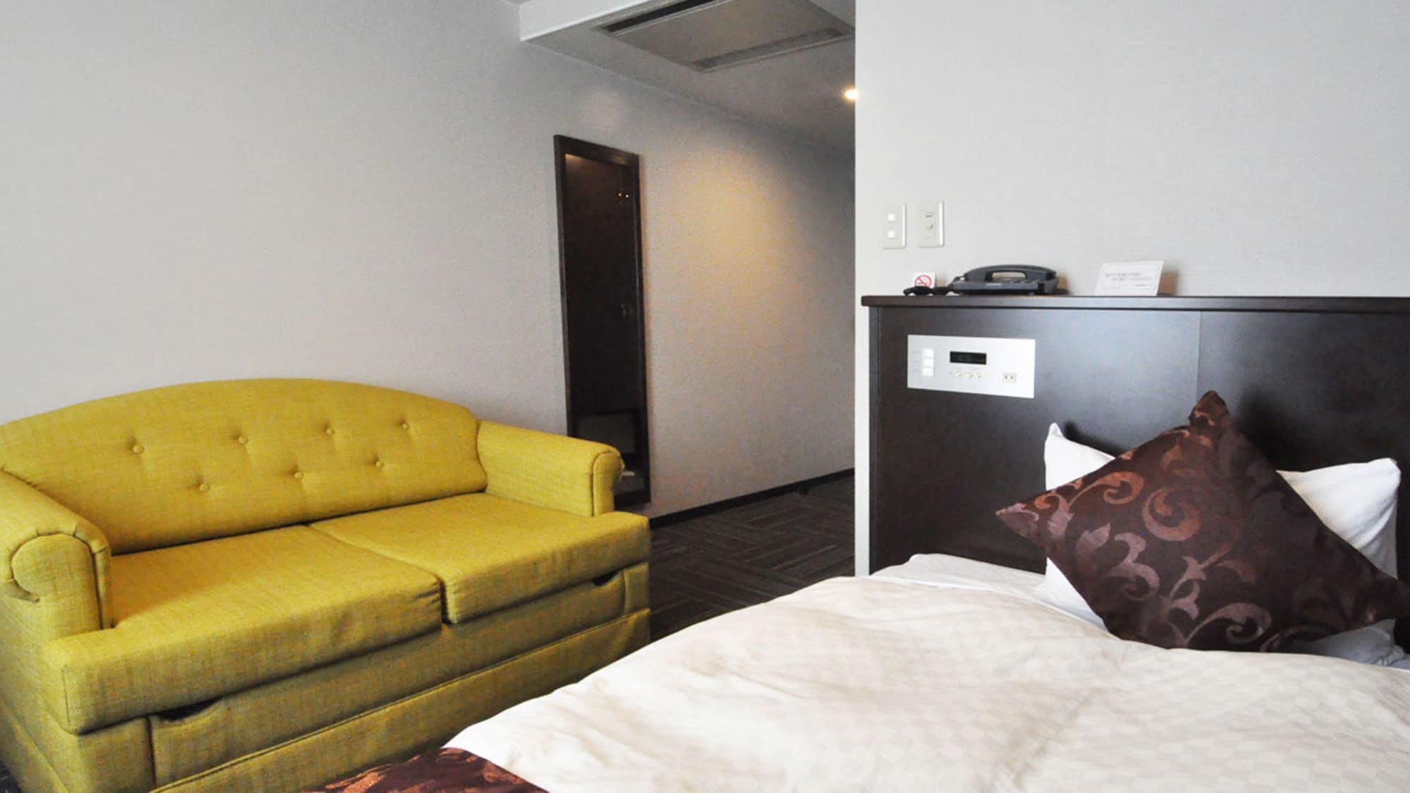 【디럭스 싱글】소파도 설치하고 있습니다