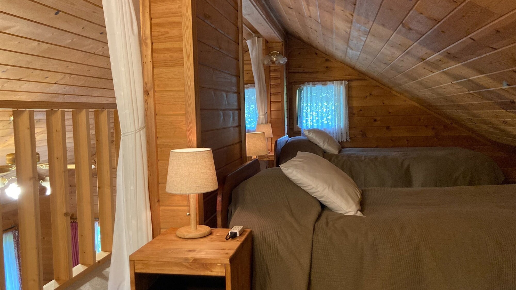 ・[Type B] A sturdy bed is also installed in the loft