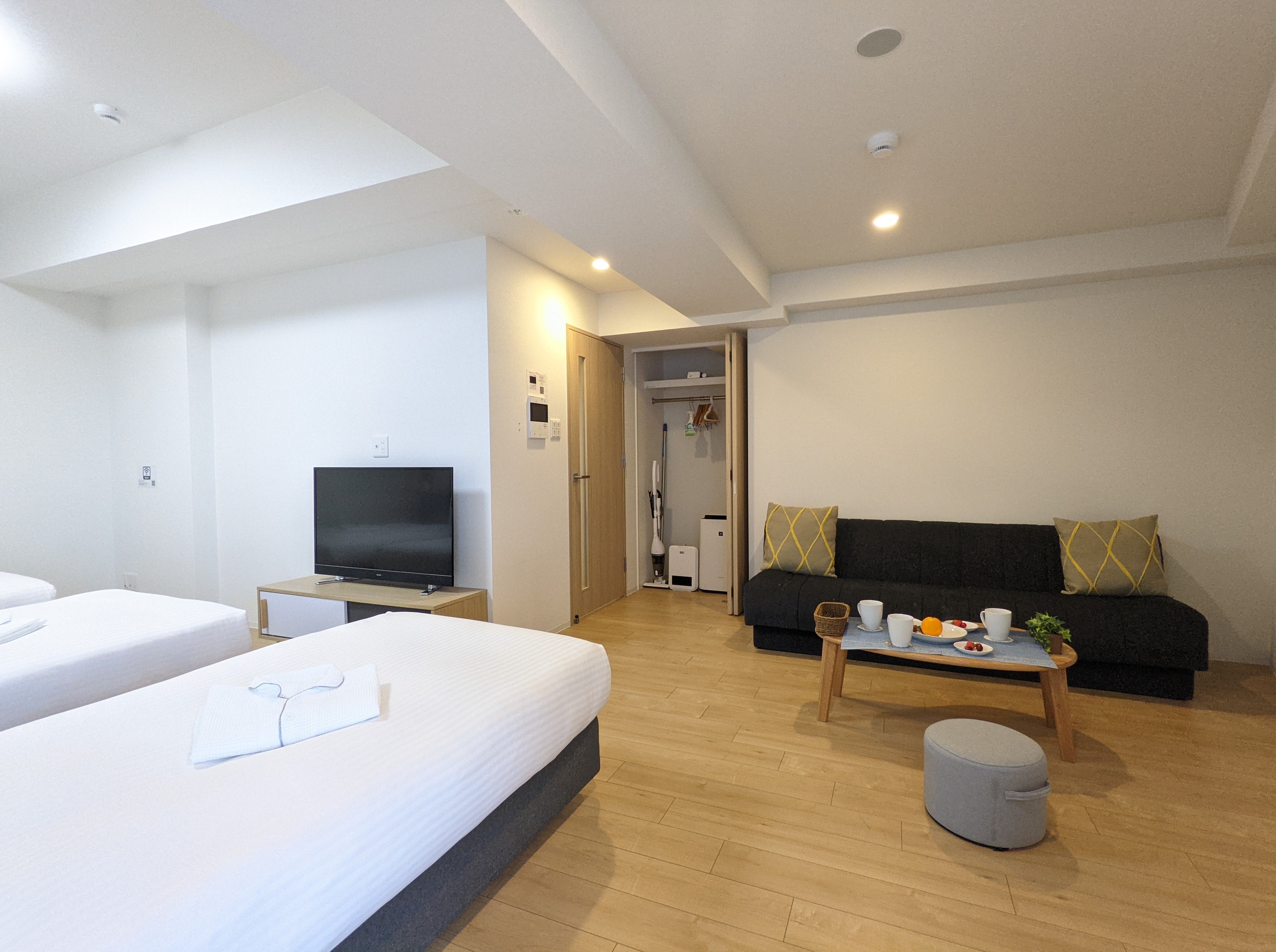 Corner single bed x3