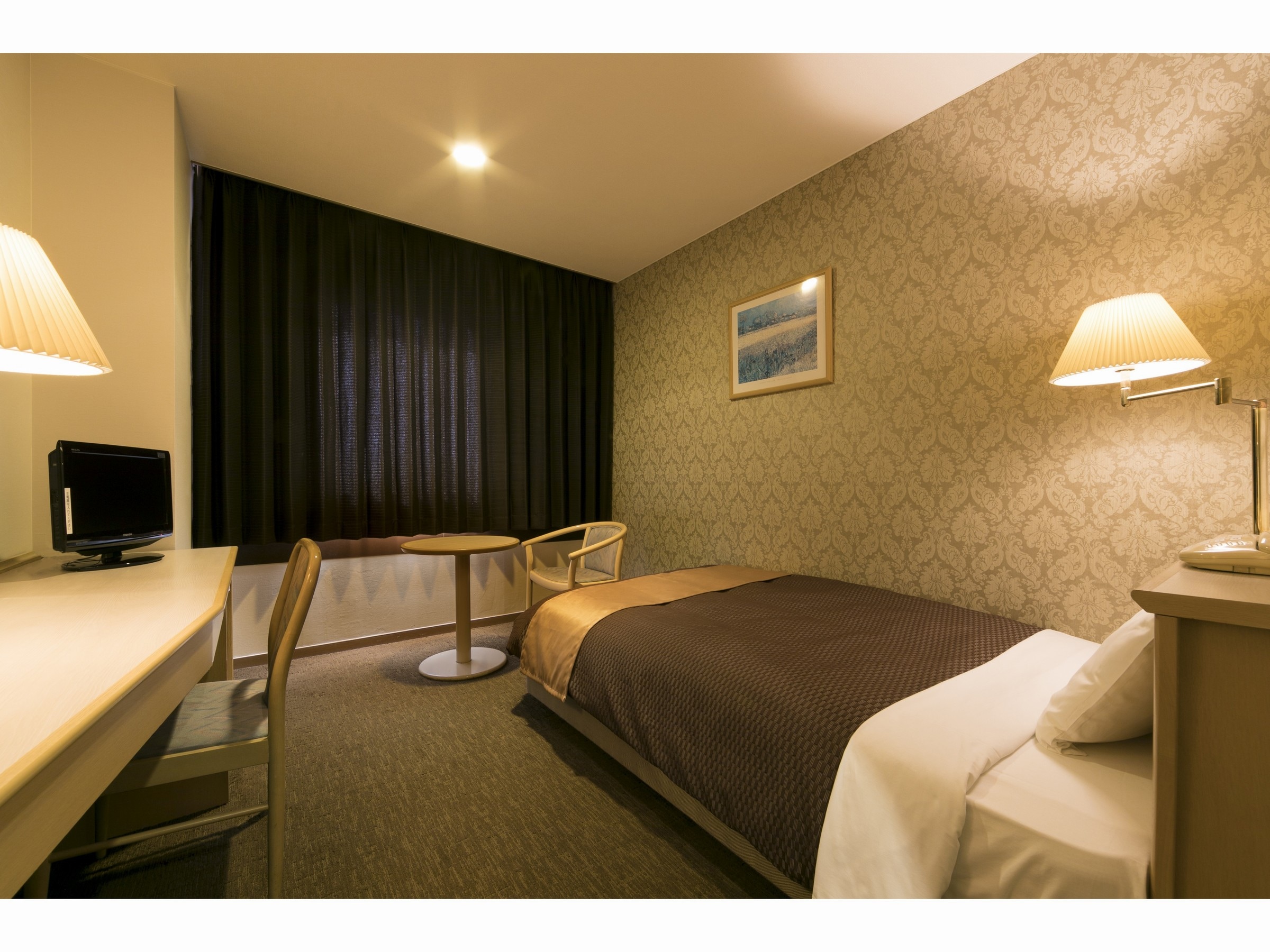 Large and calm single room (using Simmons beds)