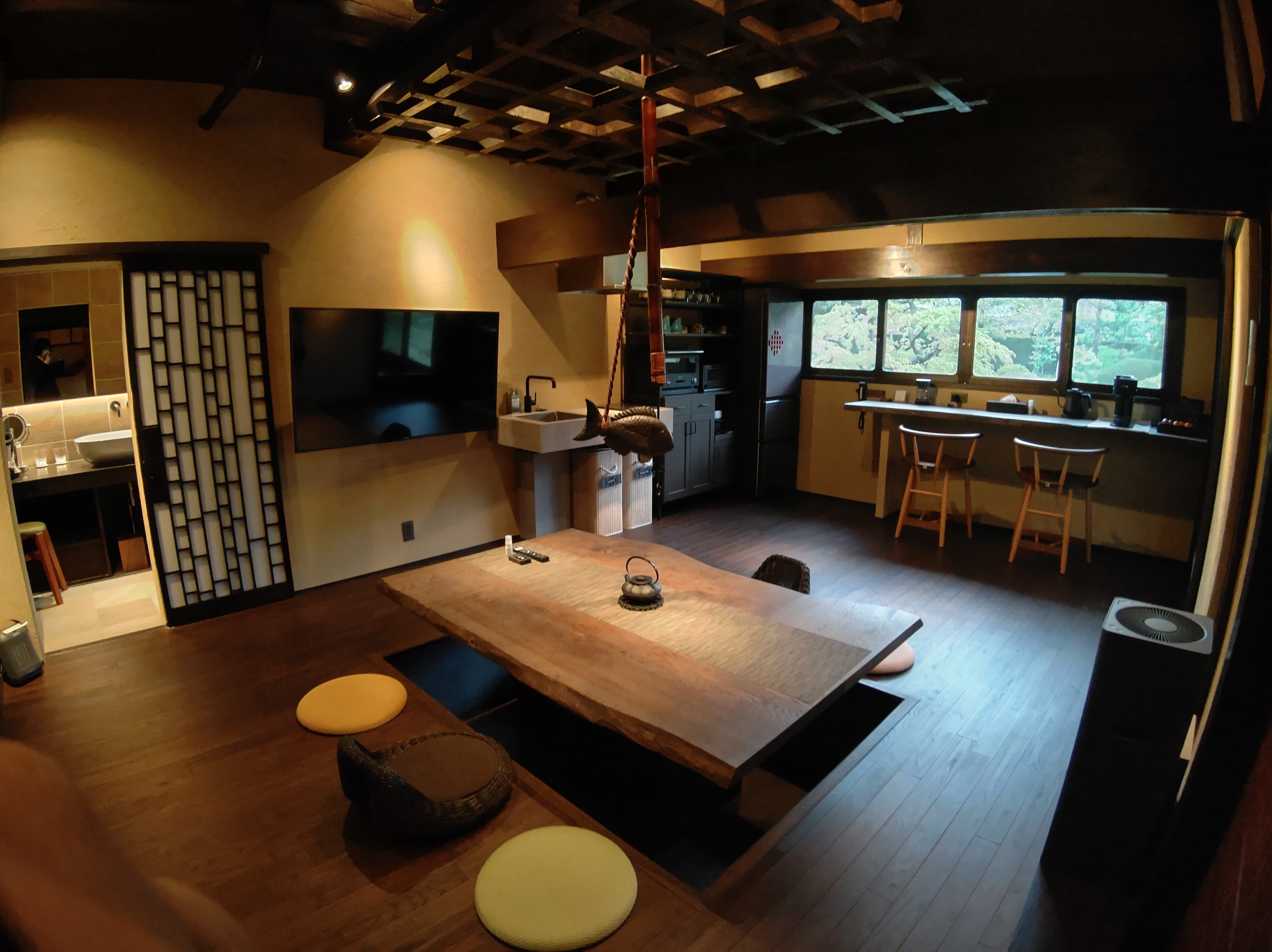 [附楼] 宽敞的空间可供出租，专供您使用。