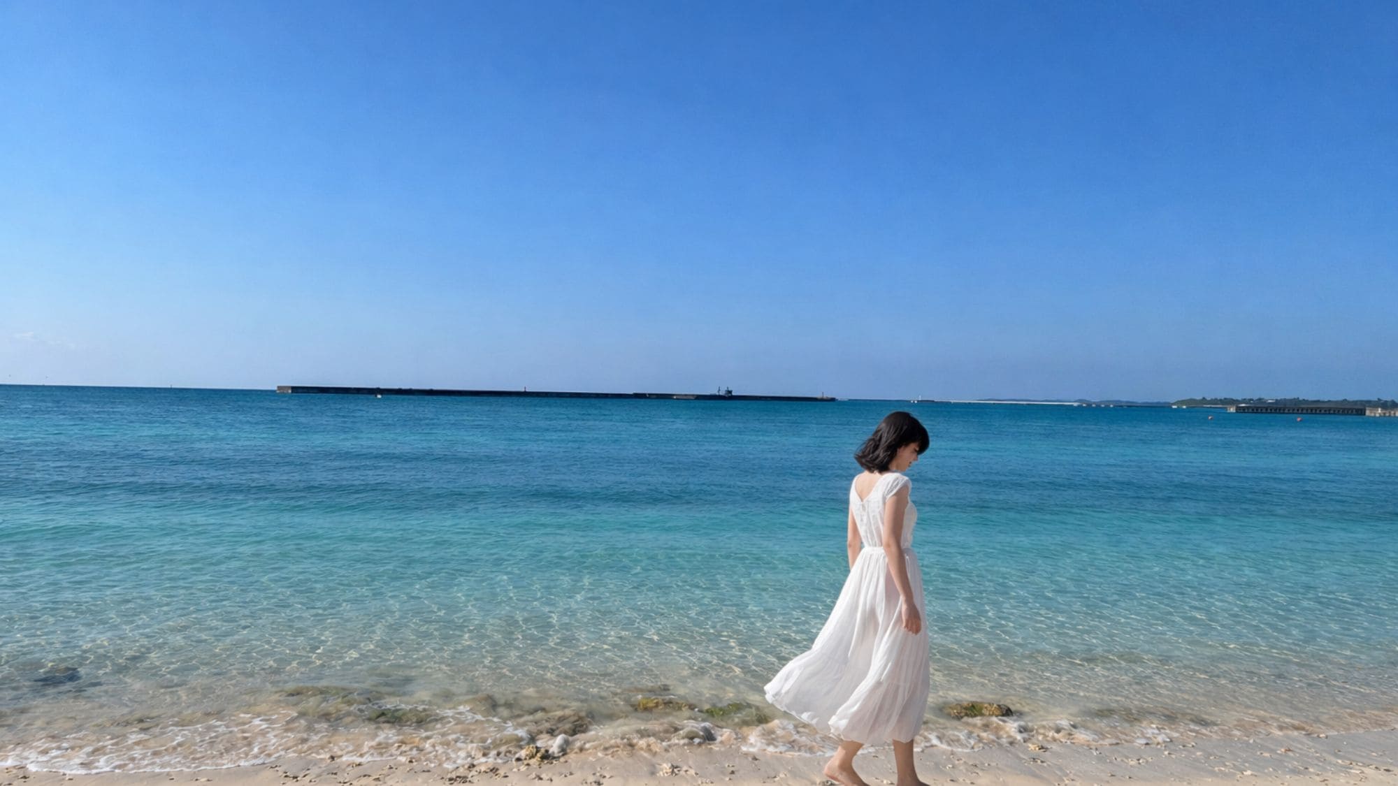 【帕伊纳加马海滩】深受当地人喜爱的海滩。您可以近距离感受岛屿的宁静氛围（步行10分钟）。