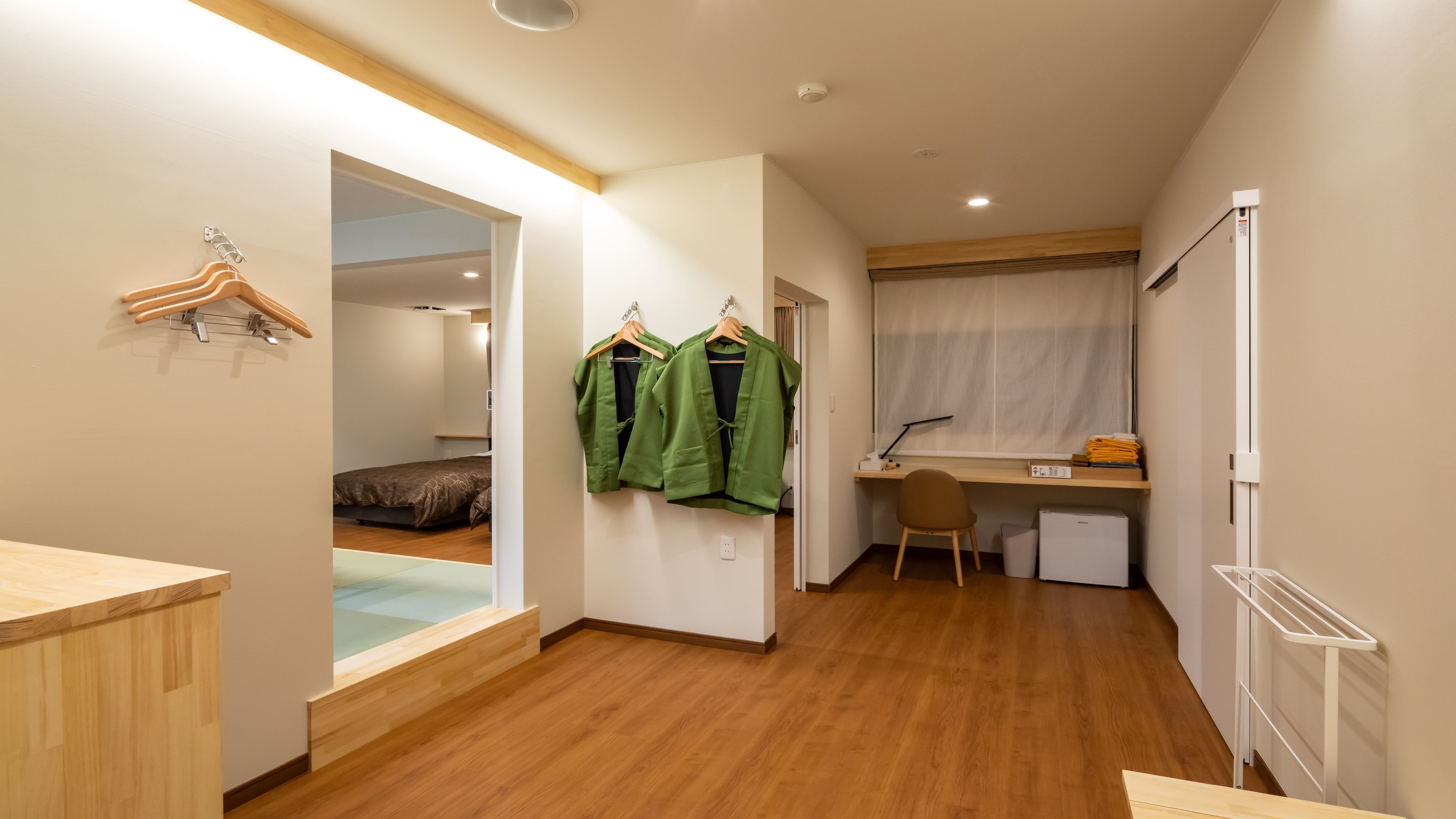 Premium Japanese-Western Twin Room "Machimon"