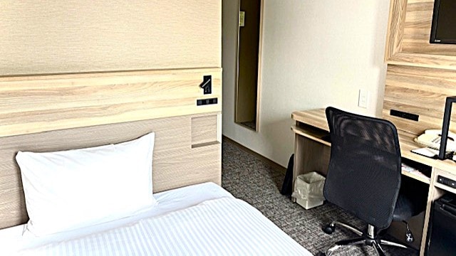 Semi-double room, non-smoking, 12 sq m