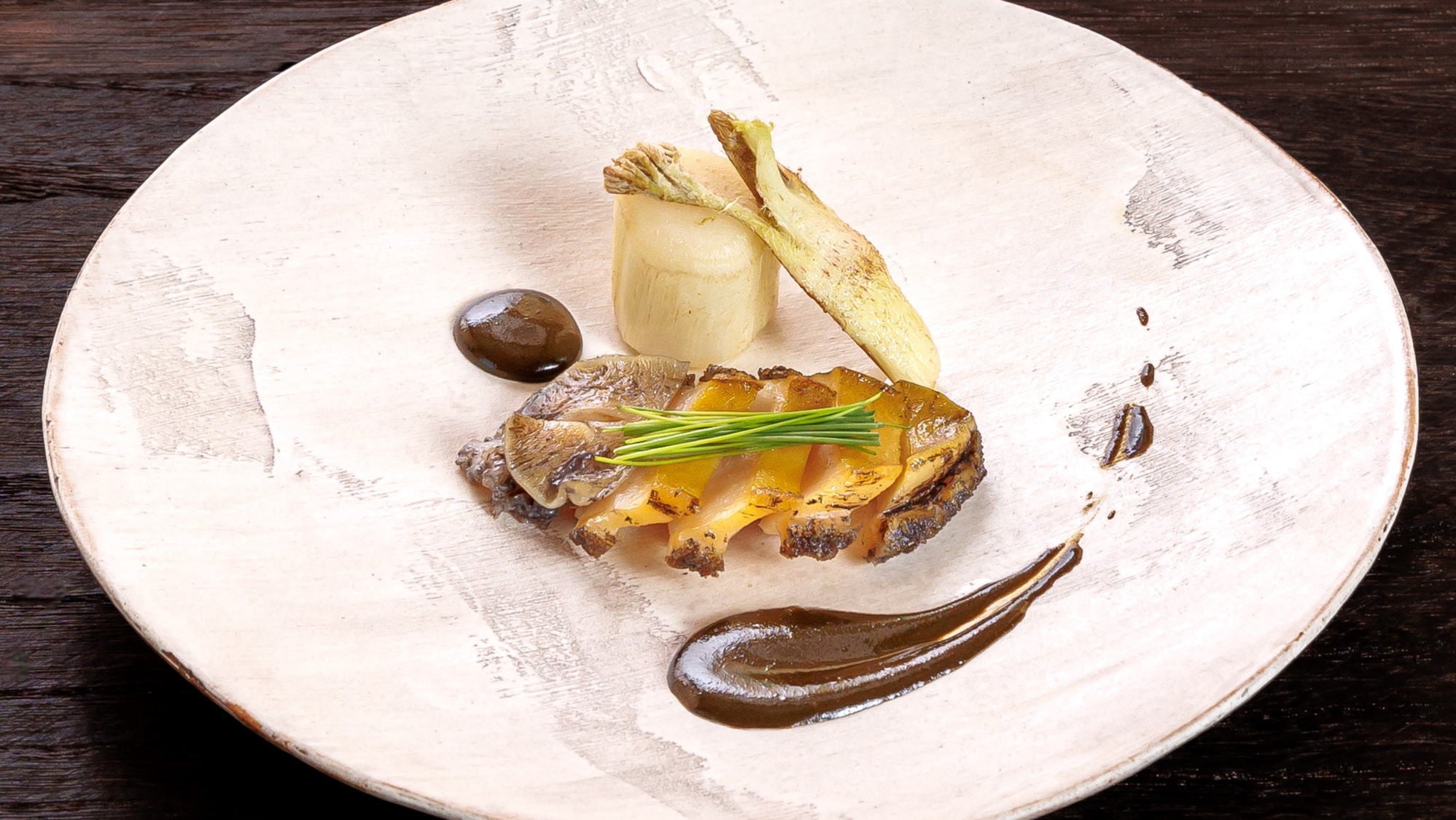 อาหารฝรั่งเศสสร้างสรรค์สำหรับฤดูใบไม้ผลิ *ภาพ