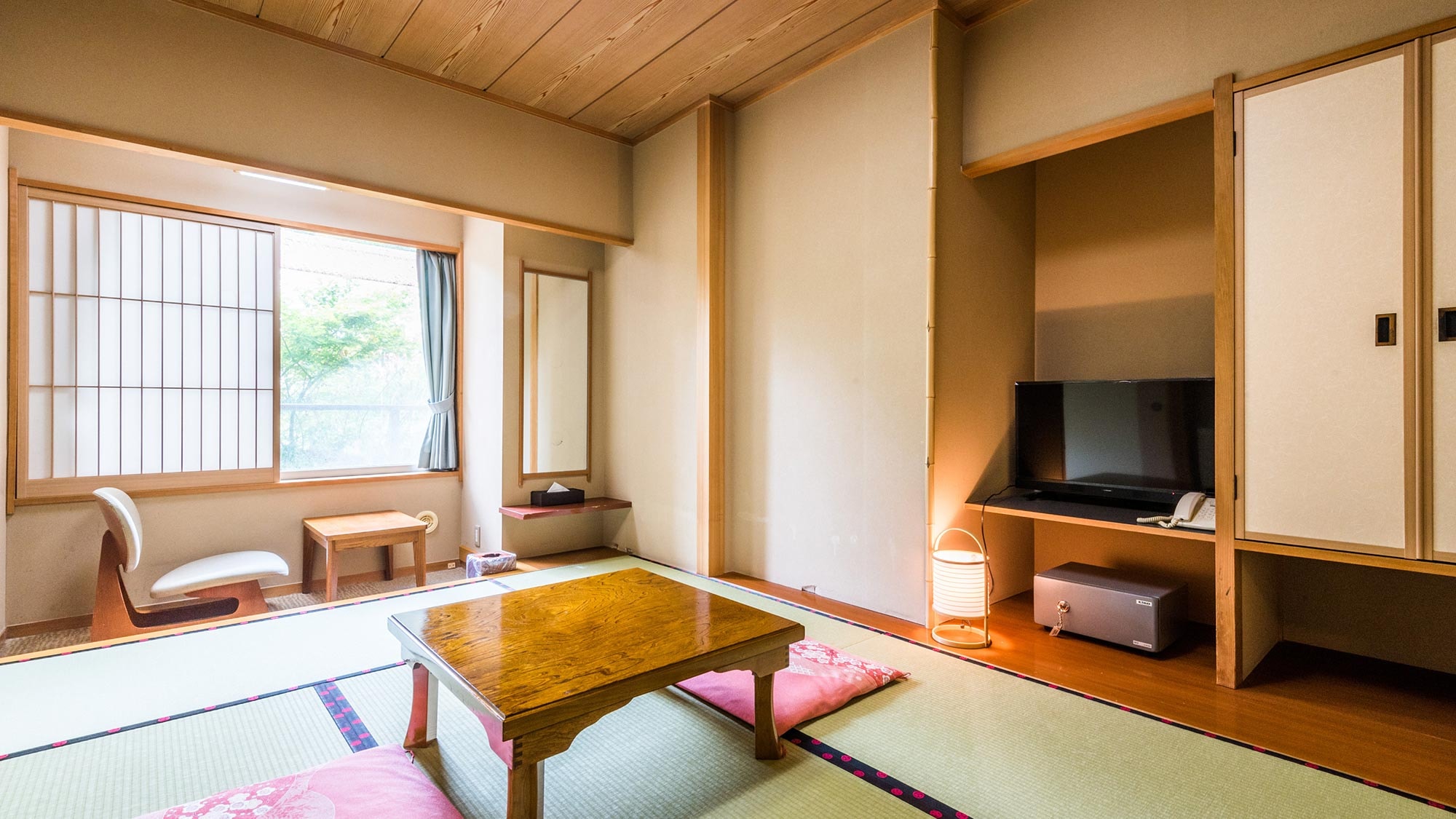 Economy Japanese-style room (6 tatami mats) with indoor bath (new building)
