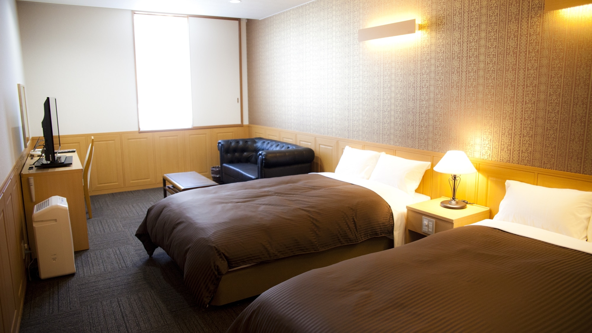 *[Deluxe Twin] A room larger than the standard room.