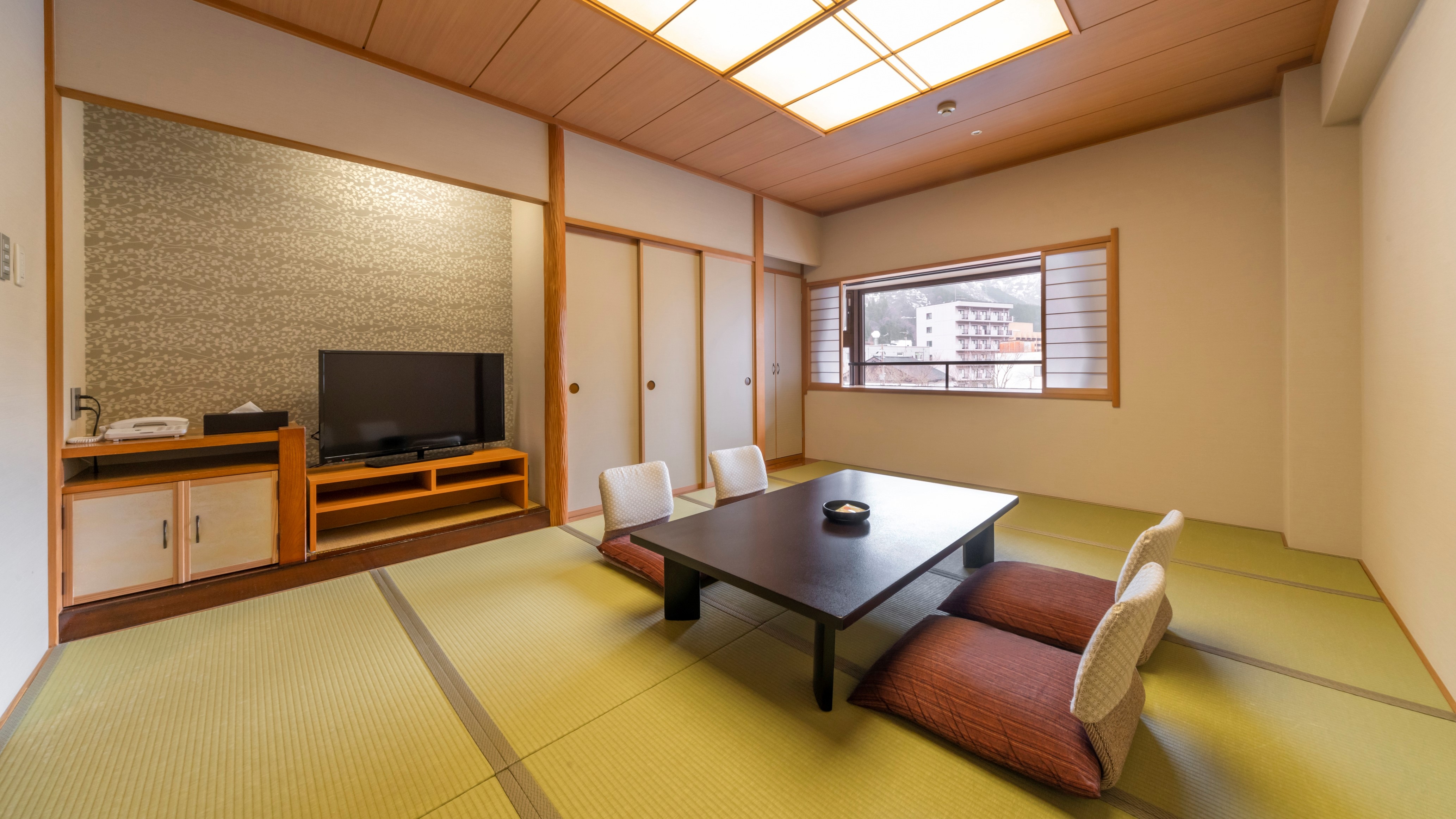 Main building standard Japanese-style room Town side (10 tatami mats)