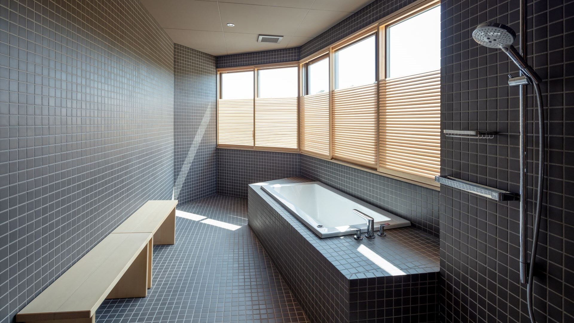 Kenroku Suite Bathroom
