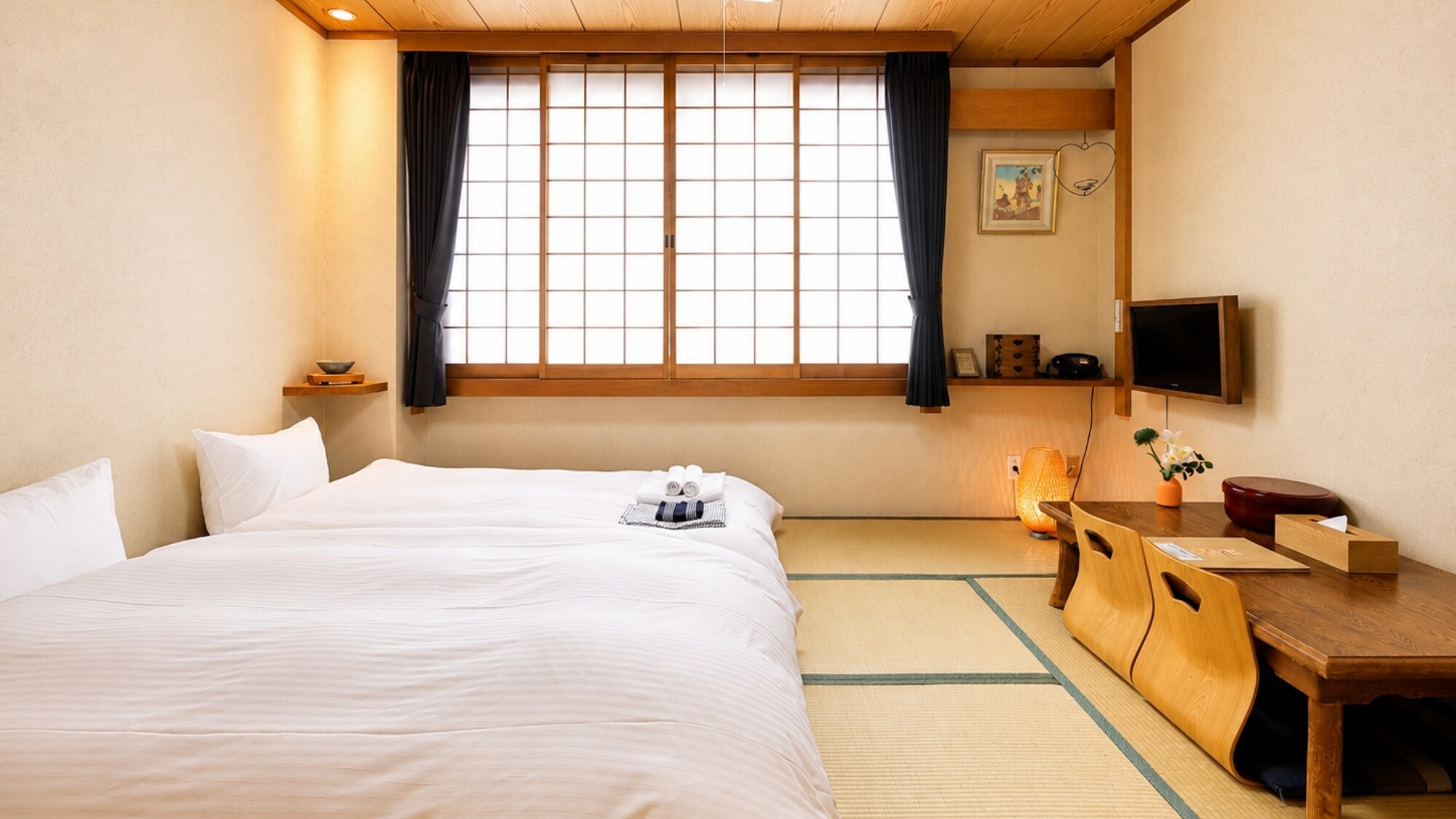[8 tatami mats] Japanese-Western style room | Capacity 3 people, with shower and toilet.