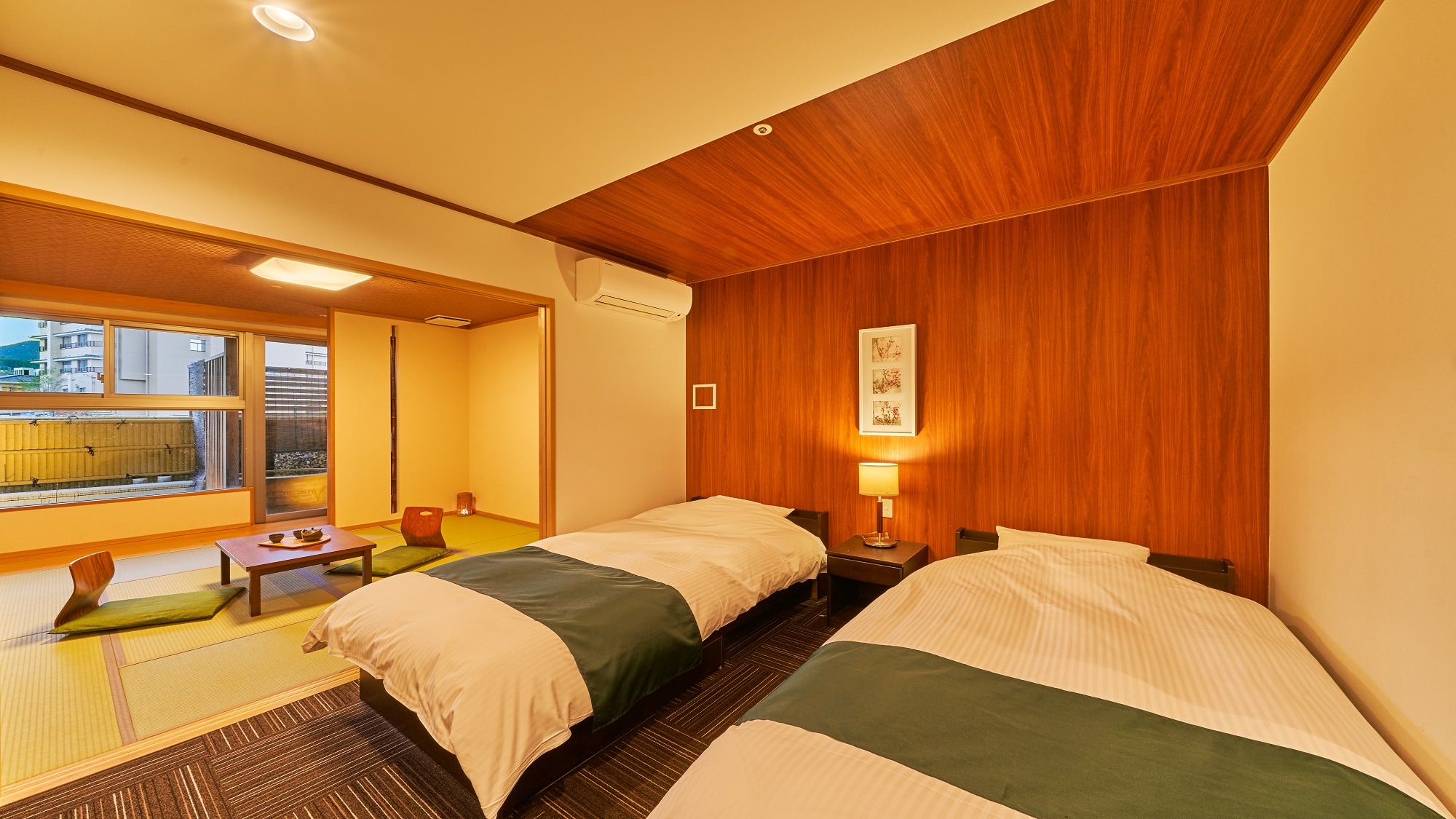 Standard Japanese-Western room with open-air bath *Example of a guest room