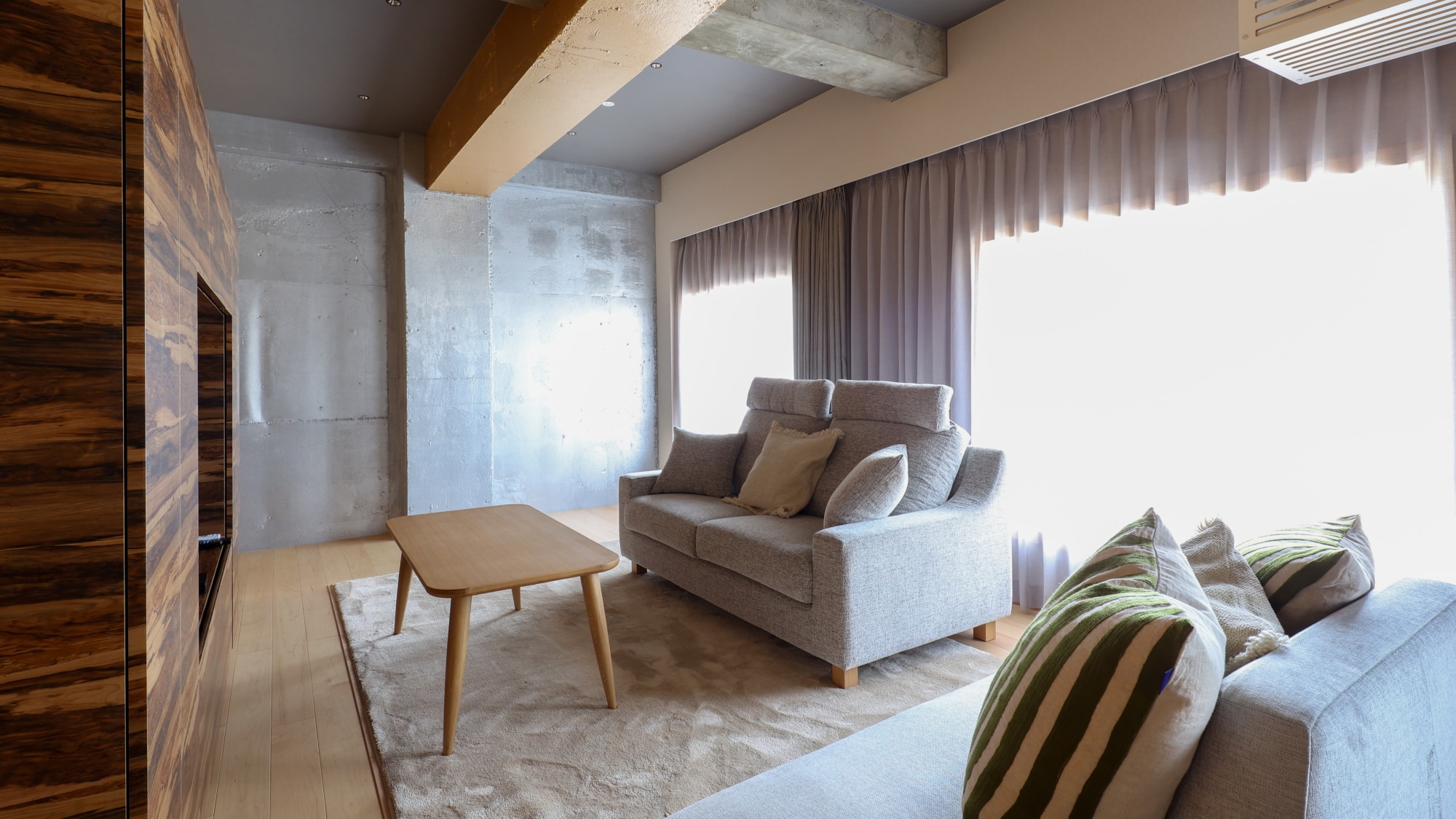 二峰頂樓特別房-富士之櫻-