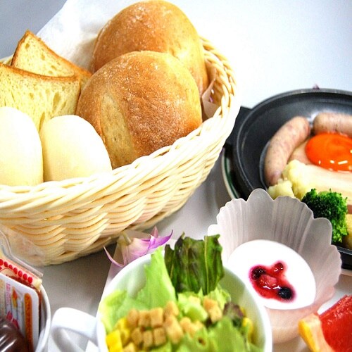Aqua Suite Breakfast
