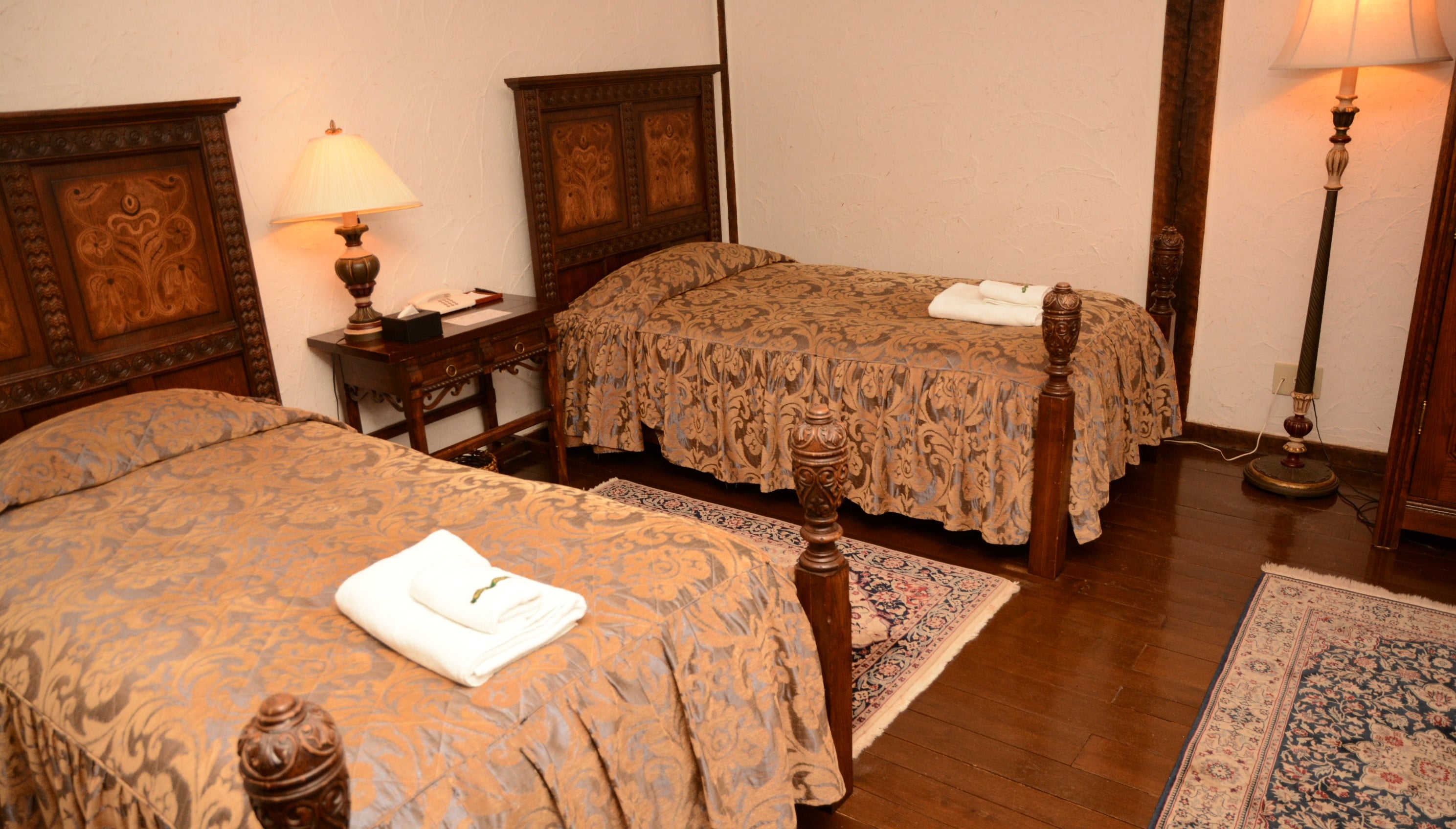 Standard Twin Room (Bedroom)