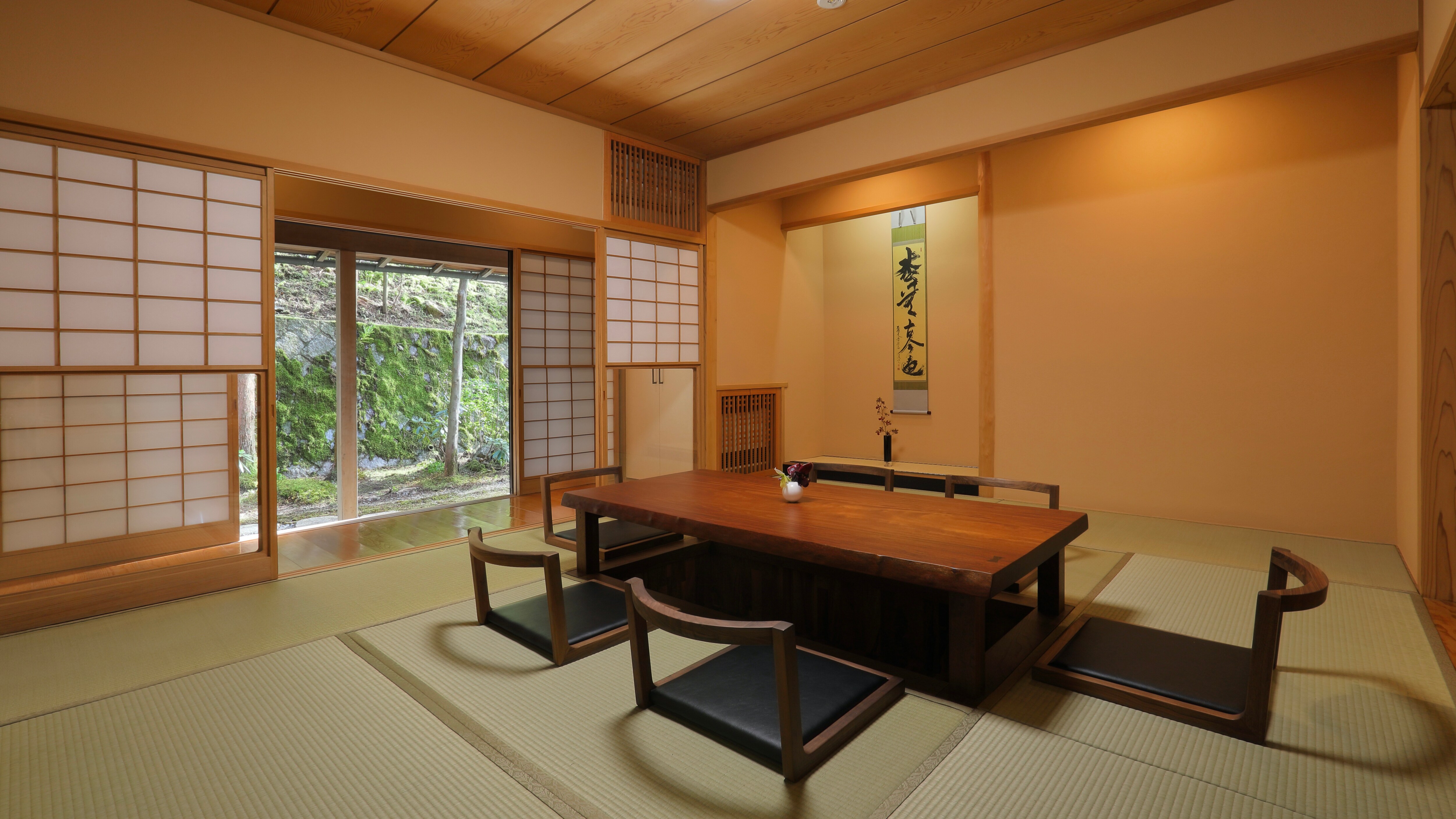 Hanamura, a hanare with an open-air bath