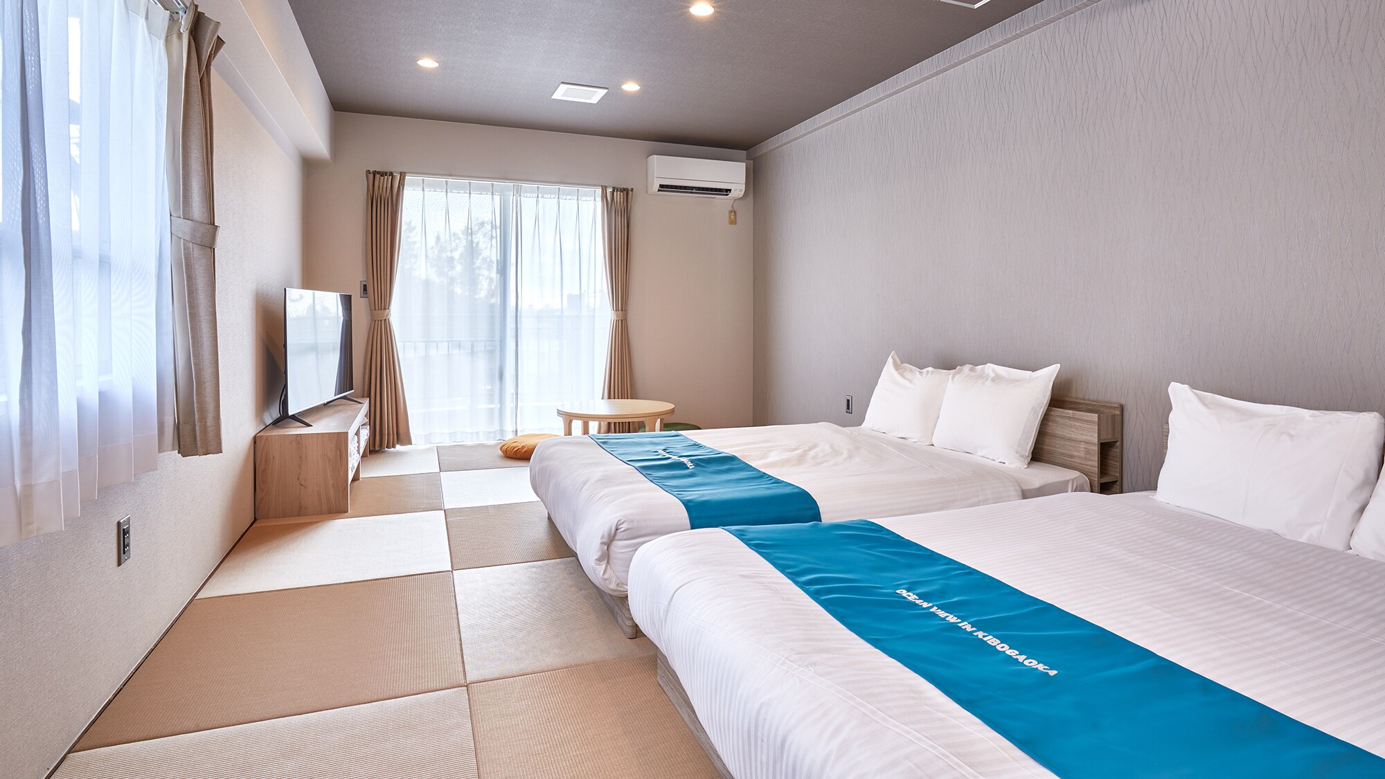 Japanese-style room