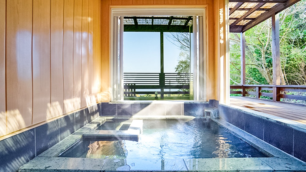 [Tắm nước nóng ngoài trời riêng tư] Tận hưởng Izu Kogen Onsen cùng gia đình hoặc các cặp đôi mà không phải lo lắng gì. của