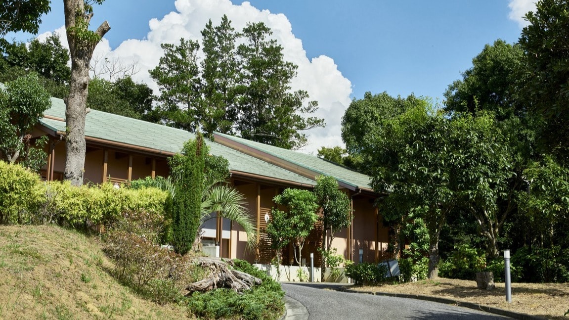 A relaxing resort hotel within an hour's drive from Tokyo