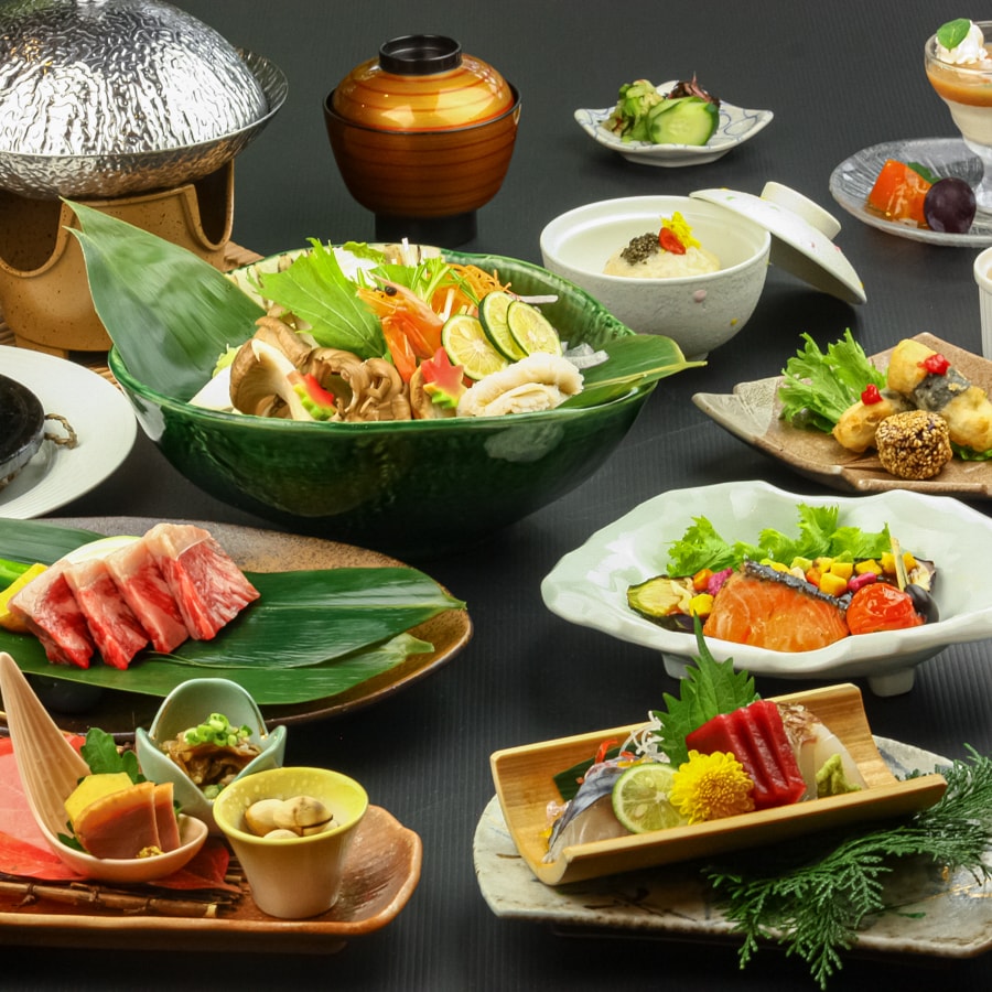 This is an example of a menu for September / October 2021 ♪ We have prepared a Japanese-Western eclectic kaiseki meal that makes use of seasonal ingredients!