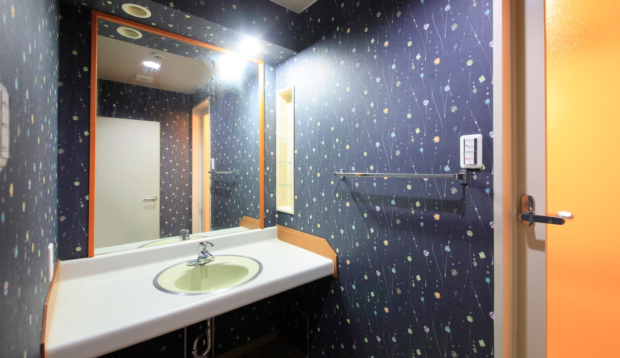 [Kamar bergaya Jepang] Dilengkapi dengan wastafel terpisah.