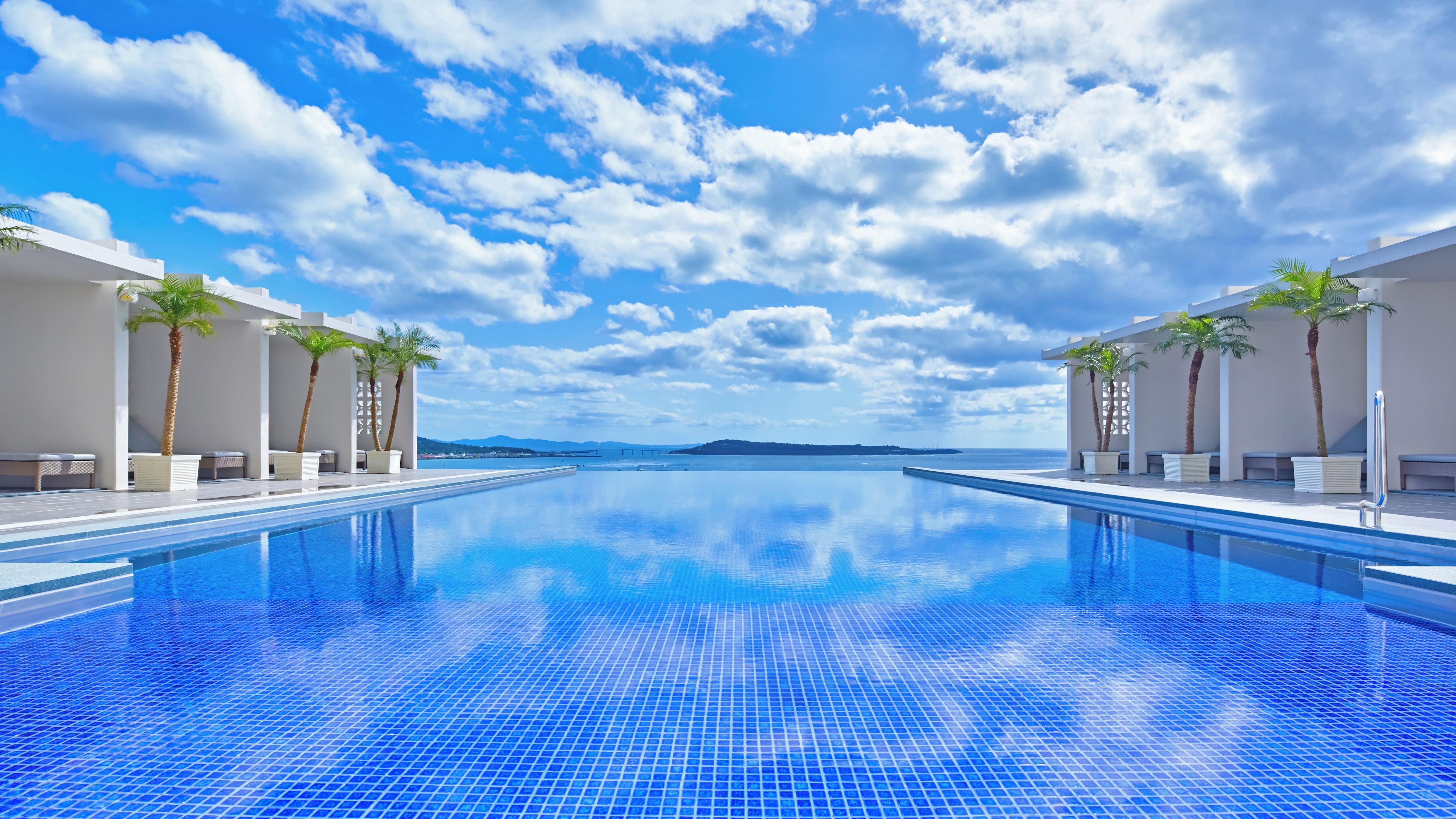 [Infinity pool/2nd floor] Infinity pool style with beautiful views of the sea, open from April to October